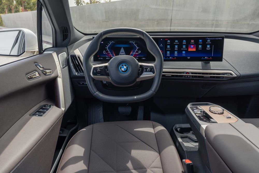 015 2023 bmw ix m60 dashboard