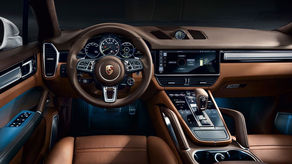 2021 Porsche Cayenne Turbo S E Hybrid 1