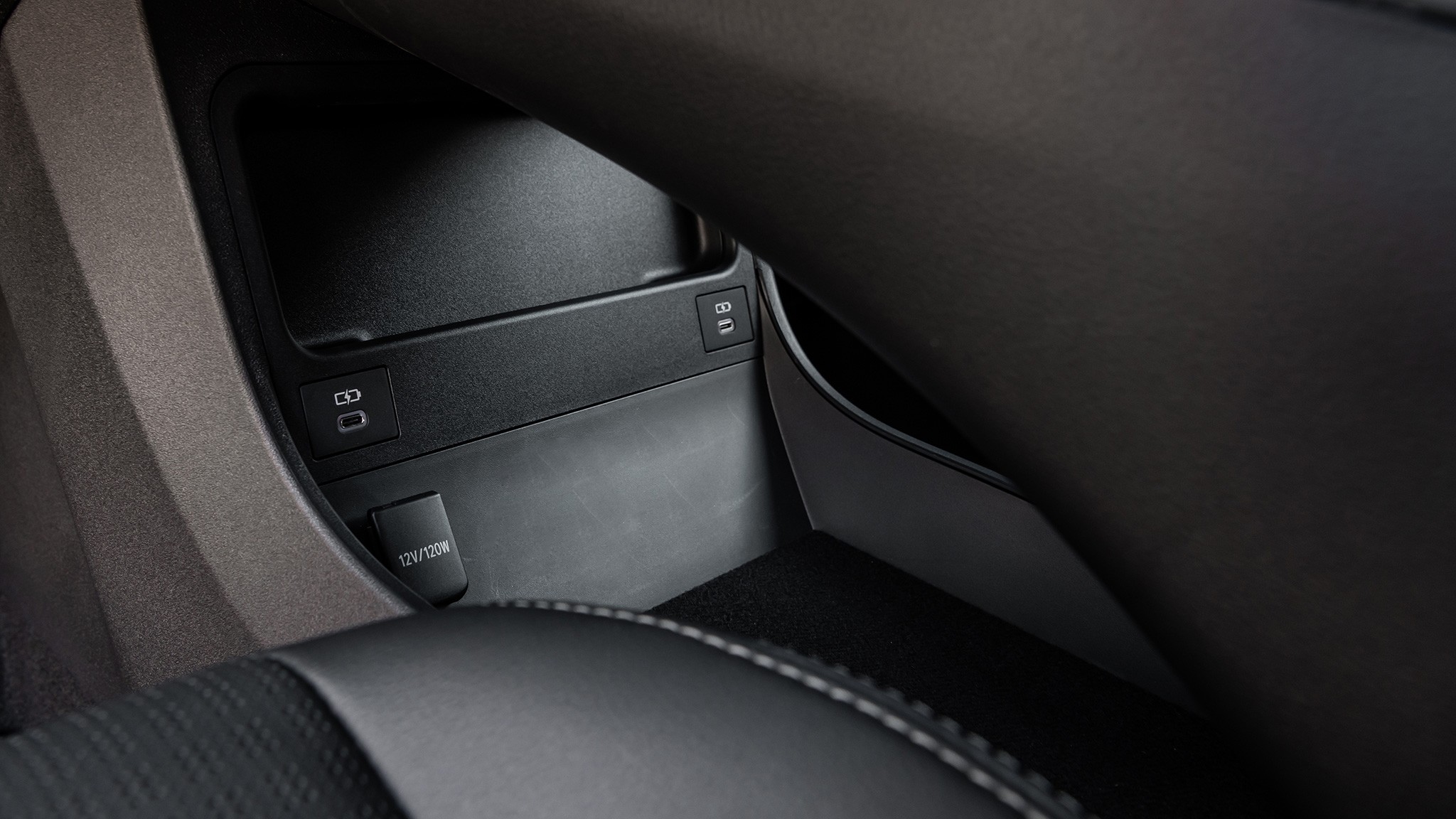 2023 Subaru Solterra Touring 19