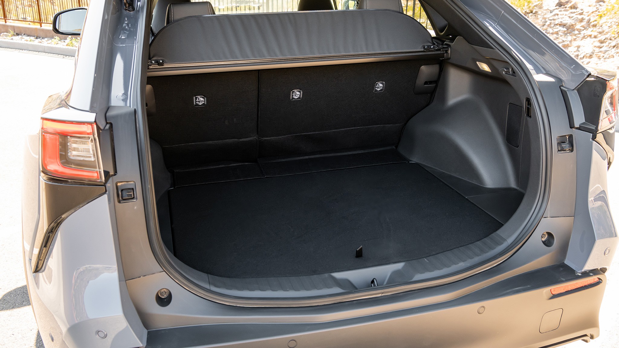 2023 Subaru Solterra Touring 33