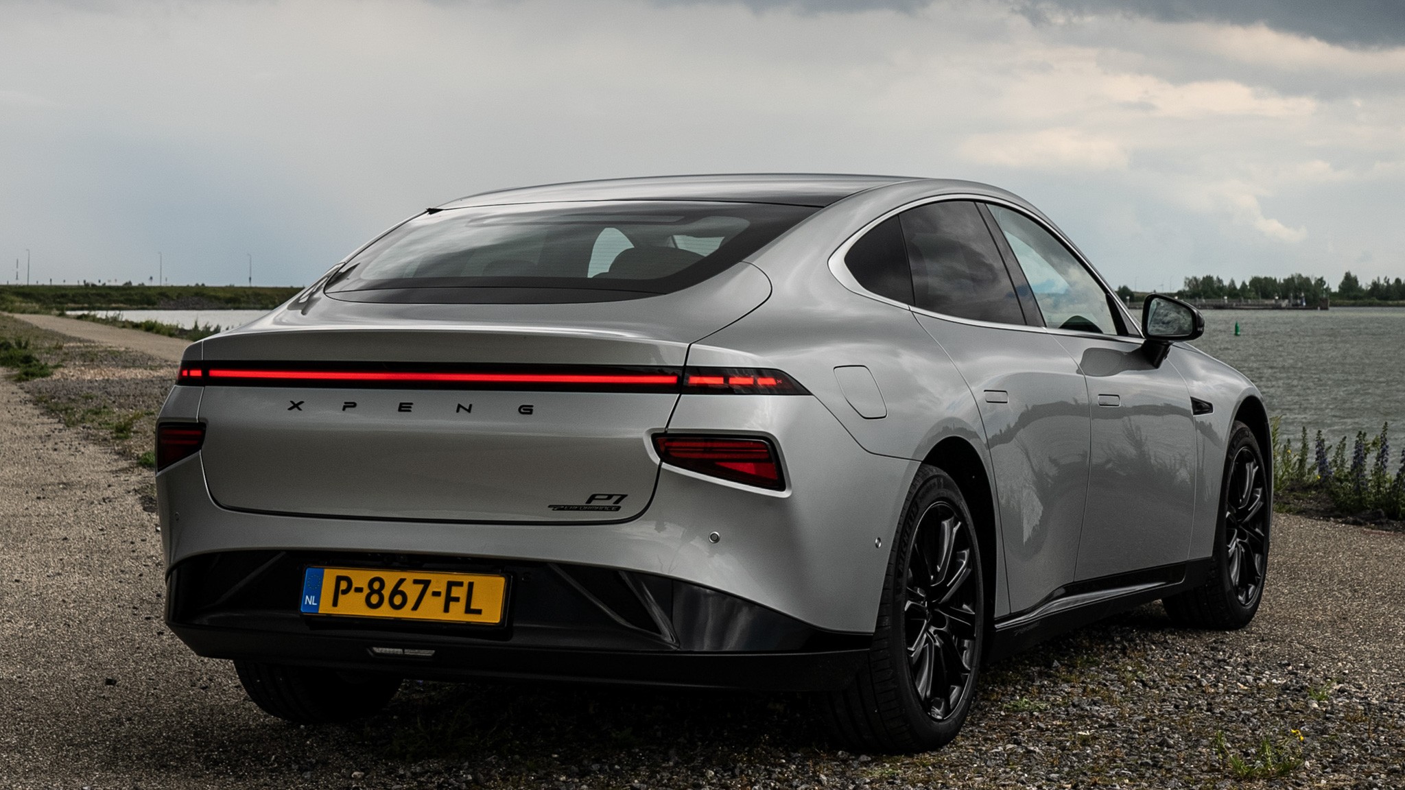 XPeng P7 rear three quarter 4
