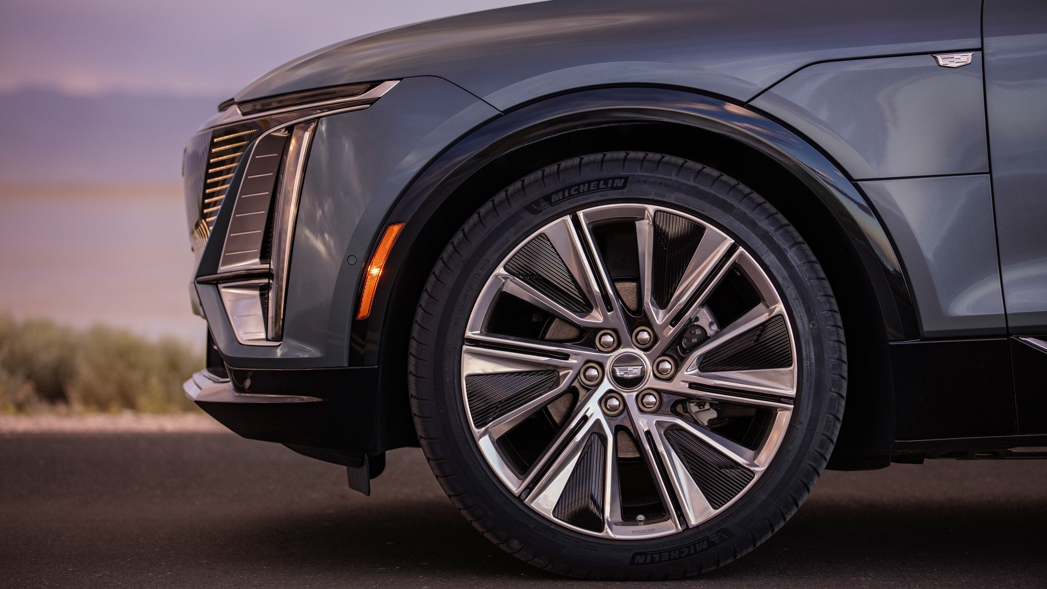 2023 Cadillac Lyriq EV wheels 1