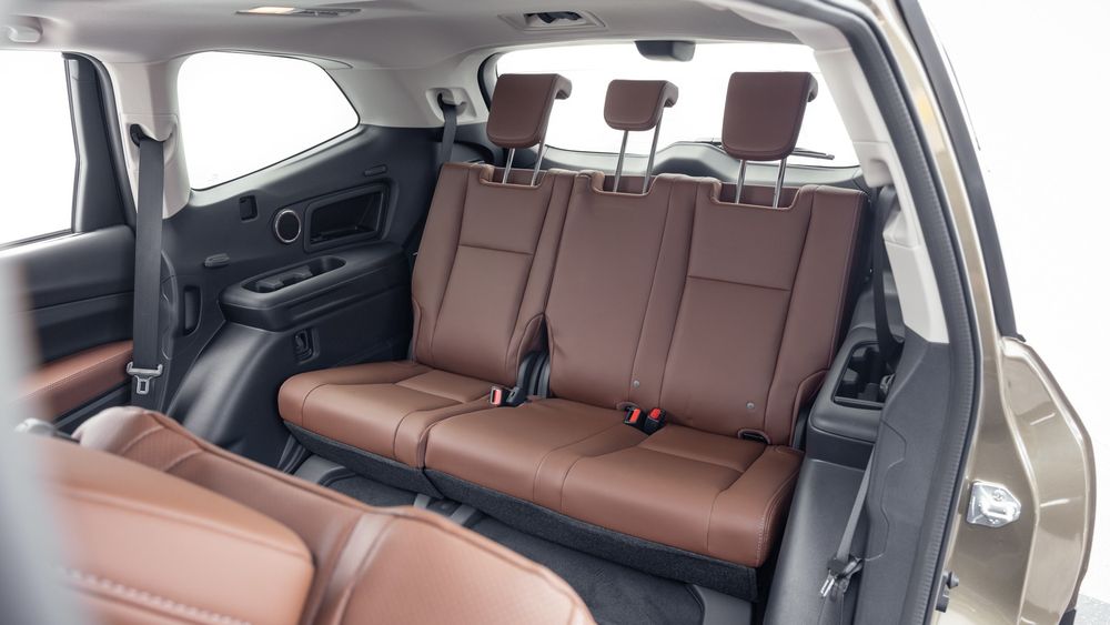 004 2023 Subaru Ascent third row seats