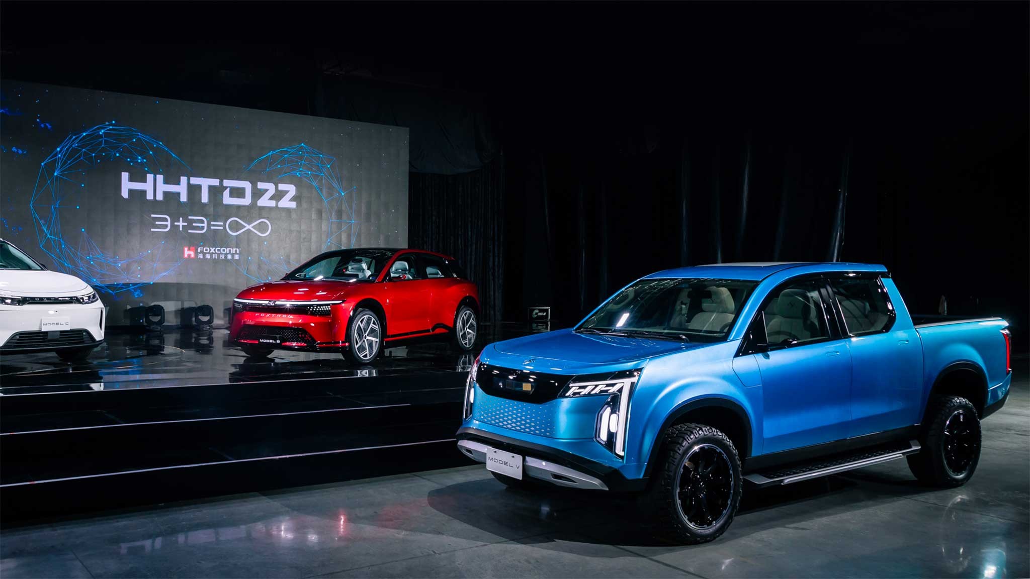 Foxconn Model V electric pickup truck 1