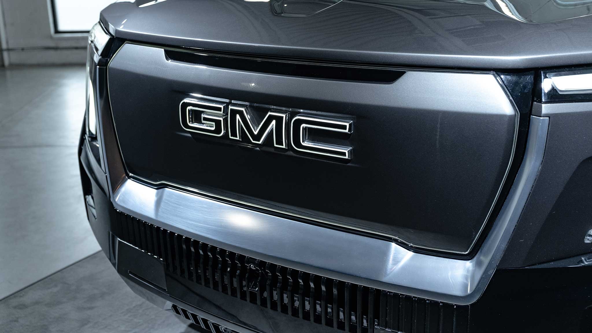 2024 GMC Sierra EV Denali Edition 1 reveal 2