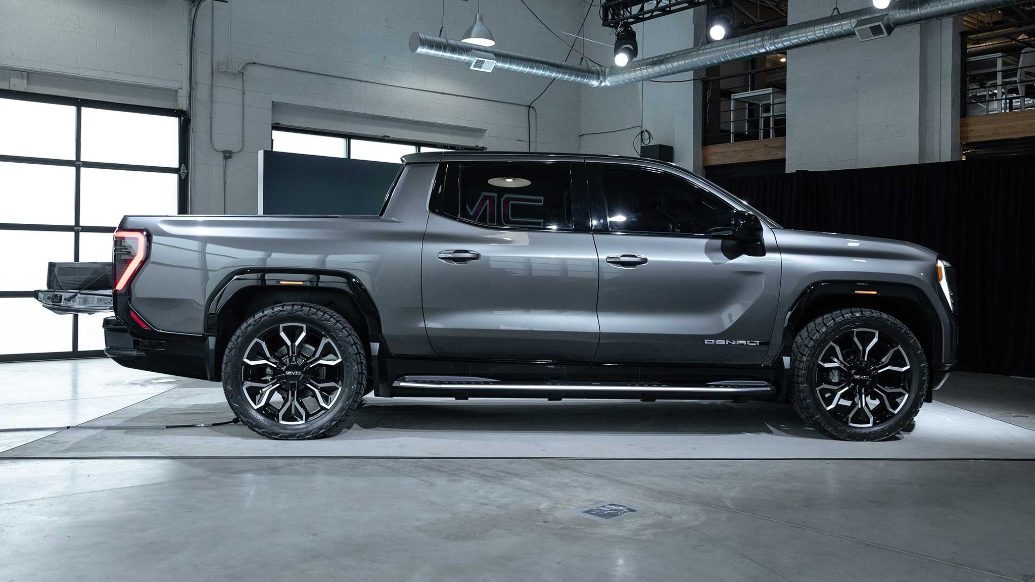 2024 GMC Sierra EV Denali Edition 1 reveal 13