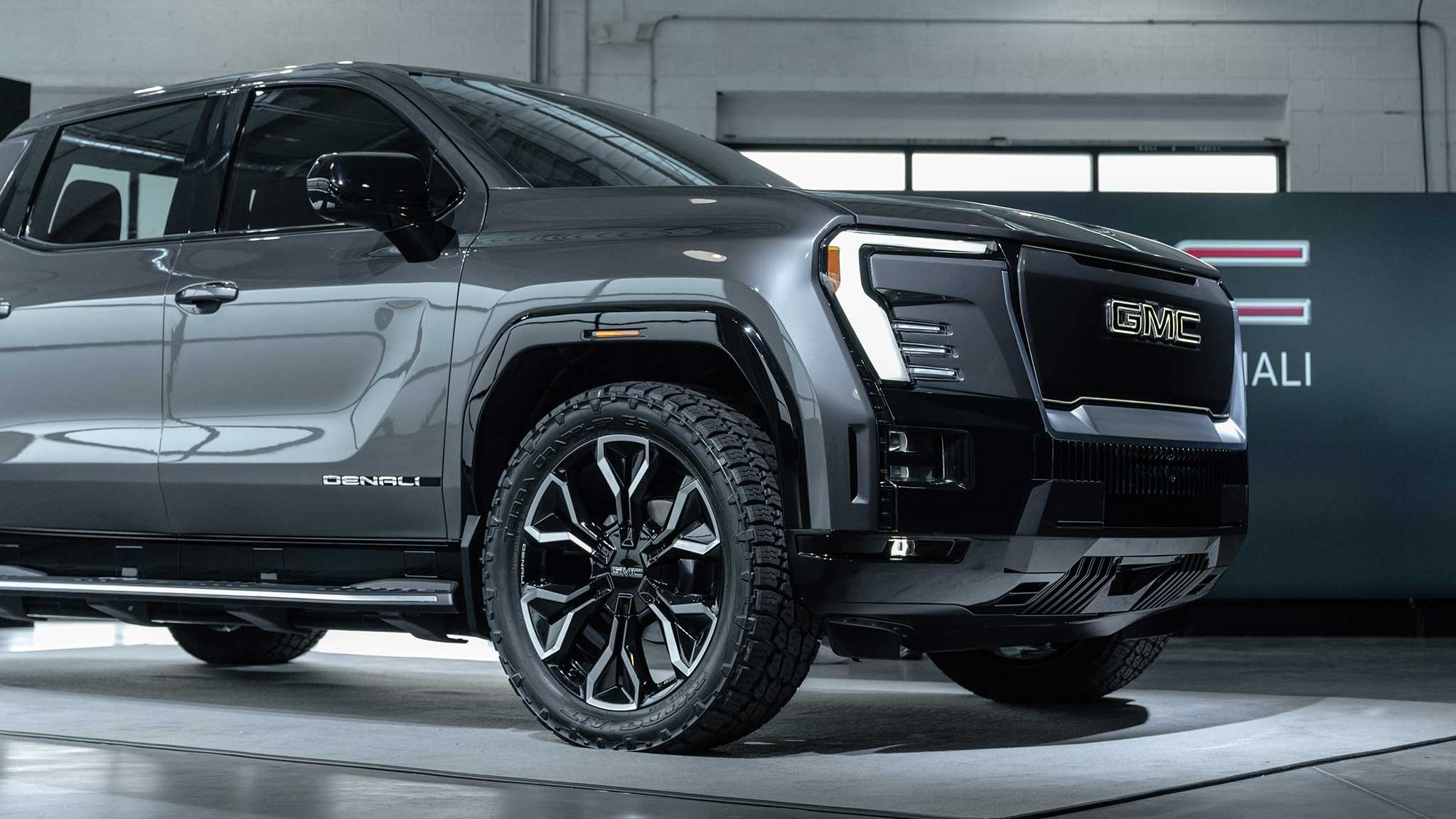 2024 GMC Sierra EV Denali Edition 1 reveal 27