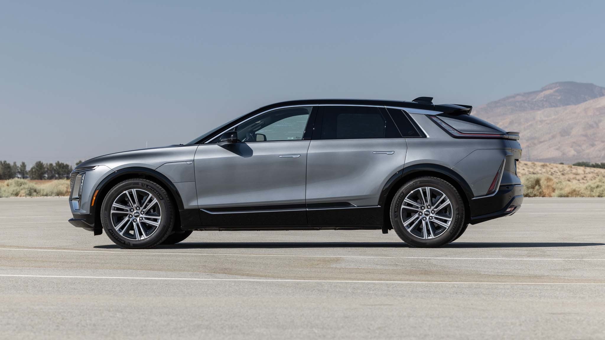 013 2023 Cadillac Lyriq 450e