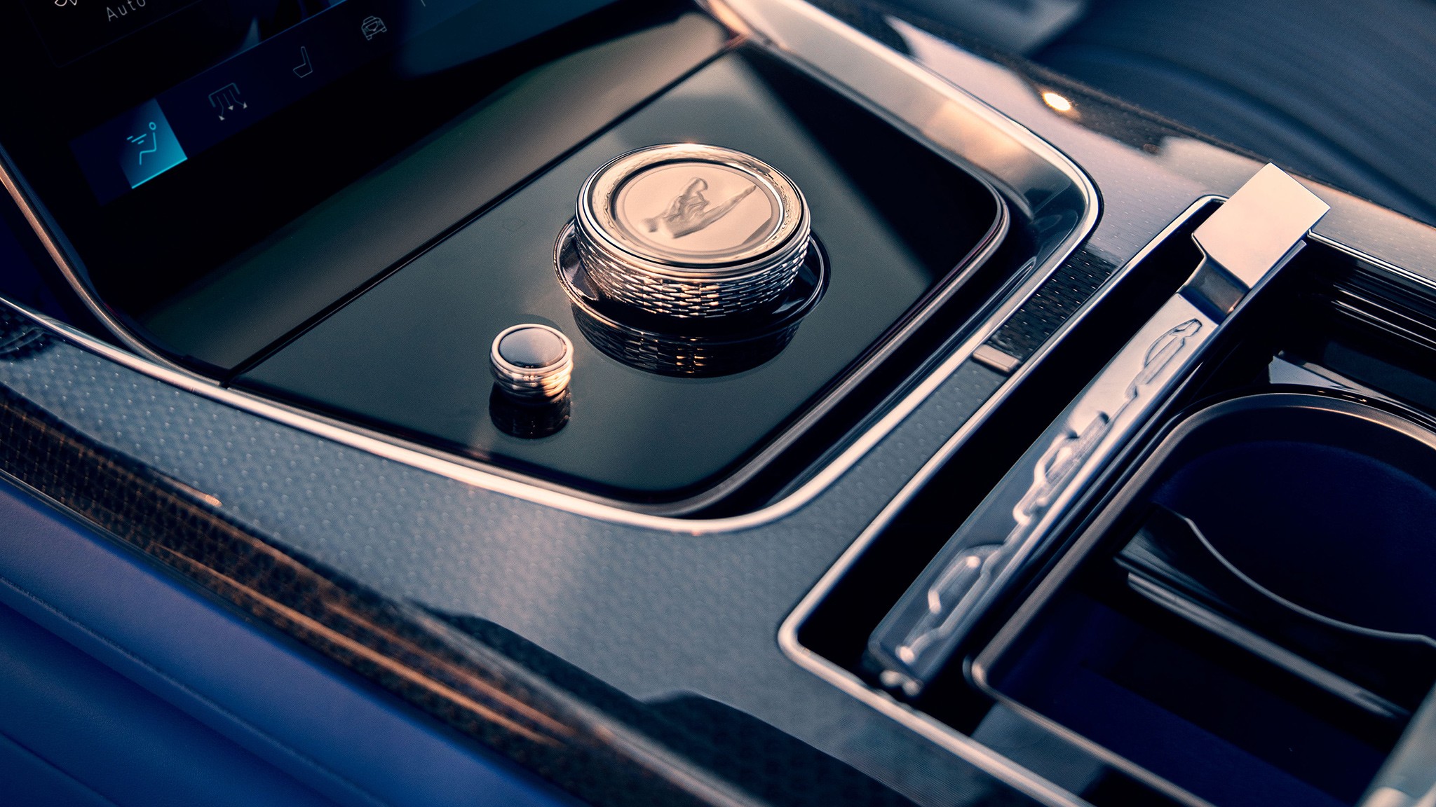 2024 cadillac celestiq details etching