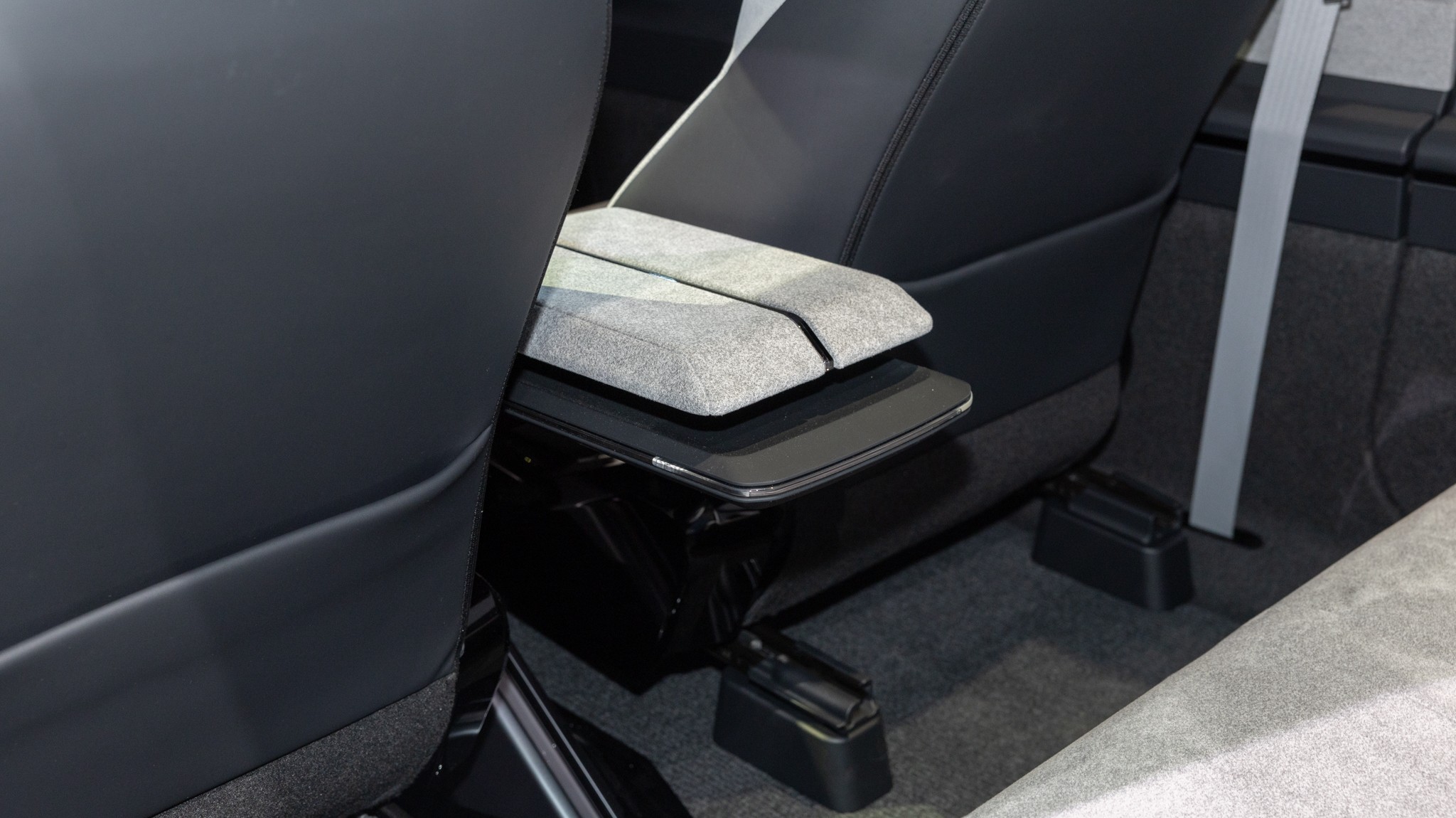 Toyota bZ SUV concept 5