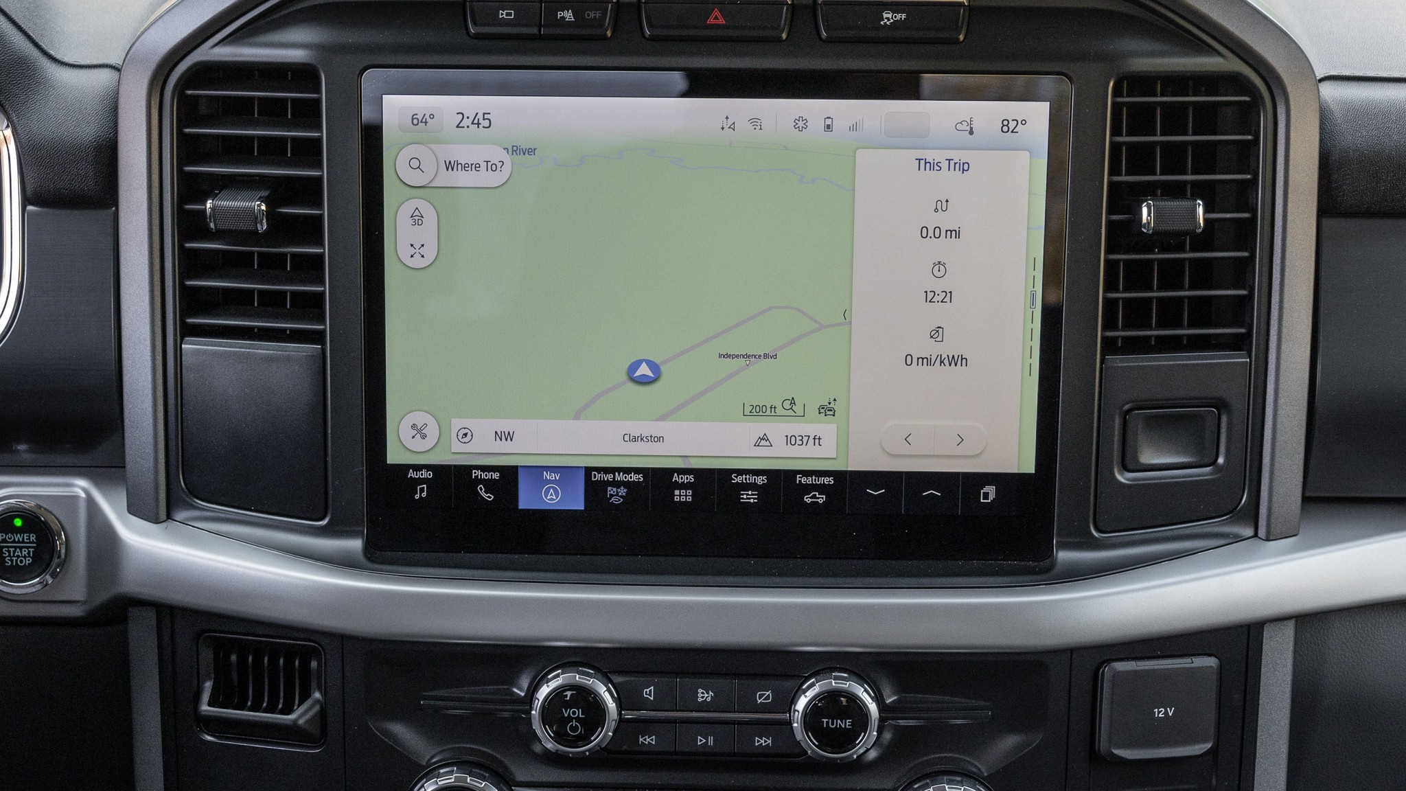 023 2023 Ford F 150 Lightning XLT infotainment system