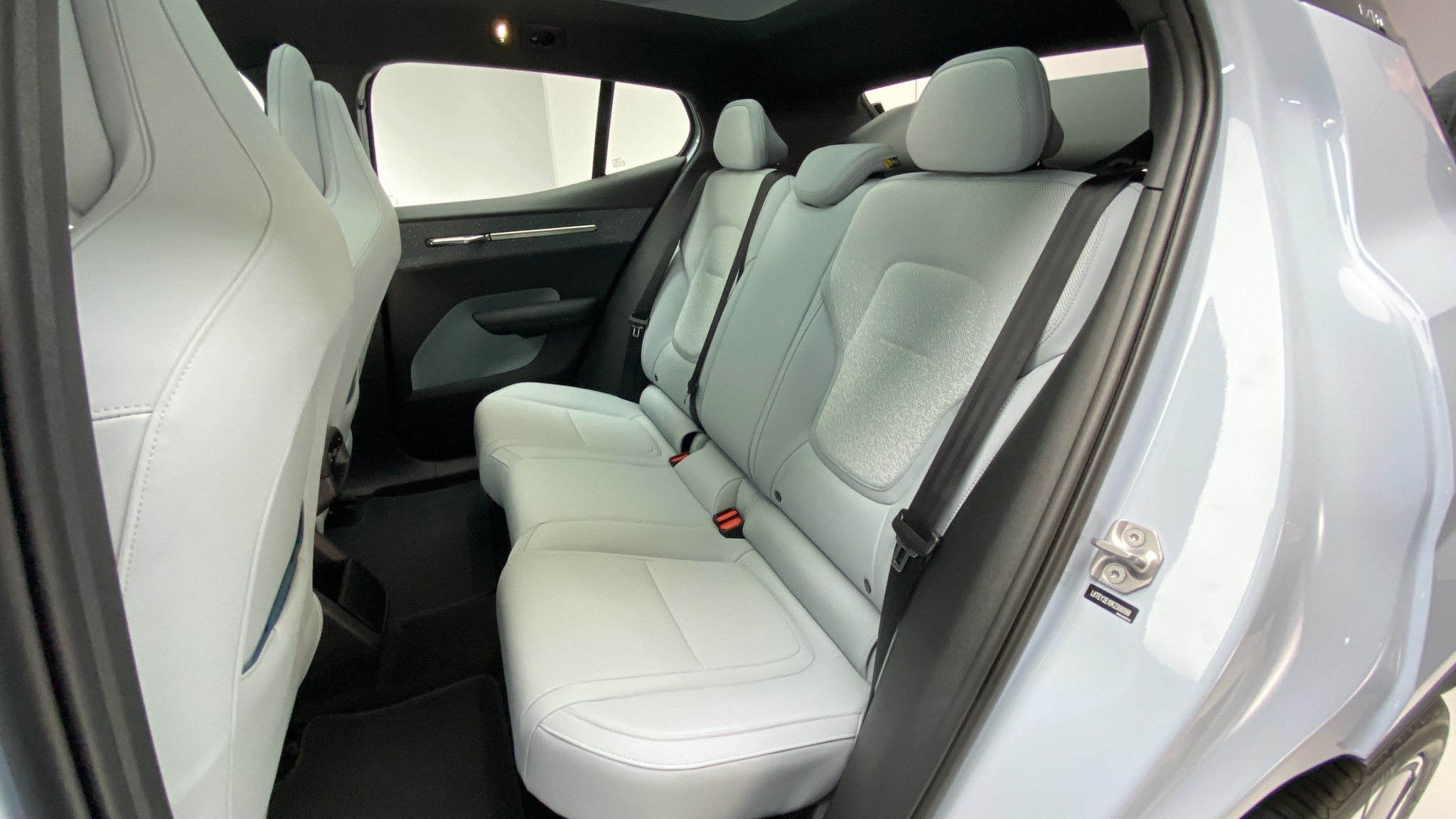 007 2025 Volvo EX30 back seats