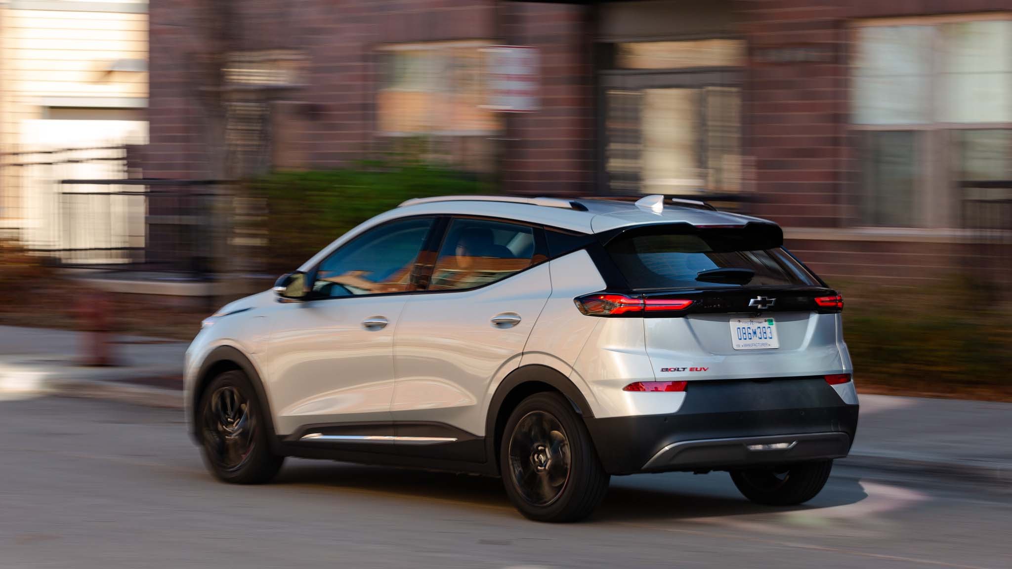 032 2023 Chevrolet Bolt EUV