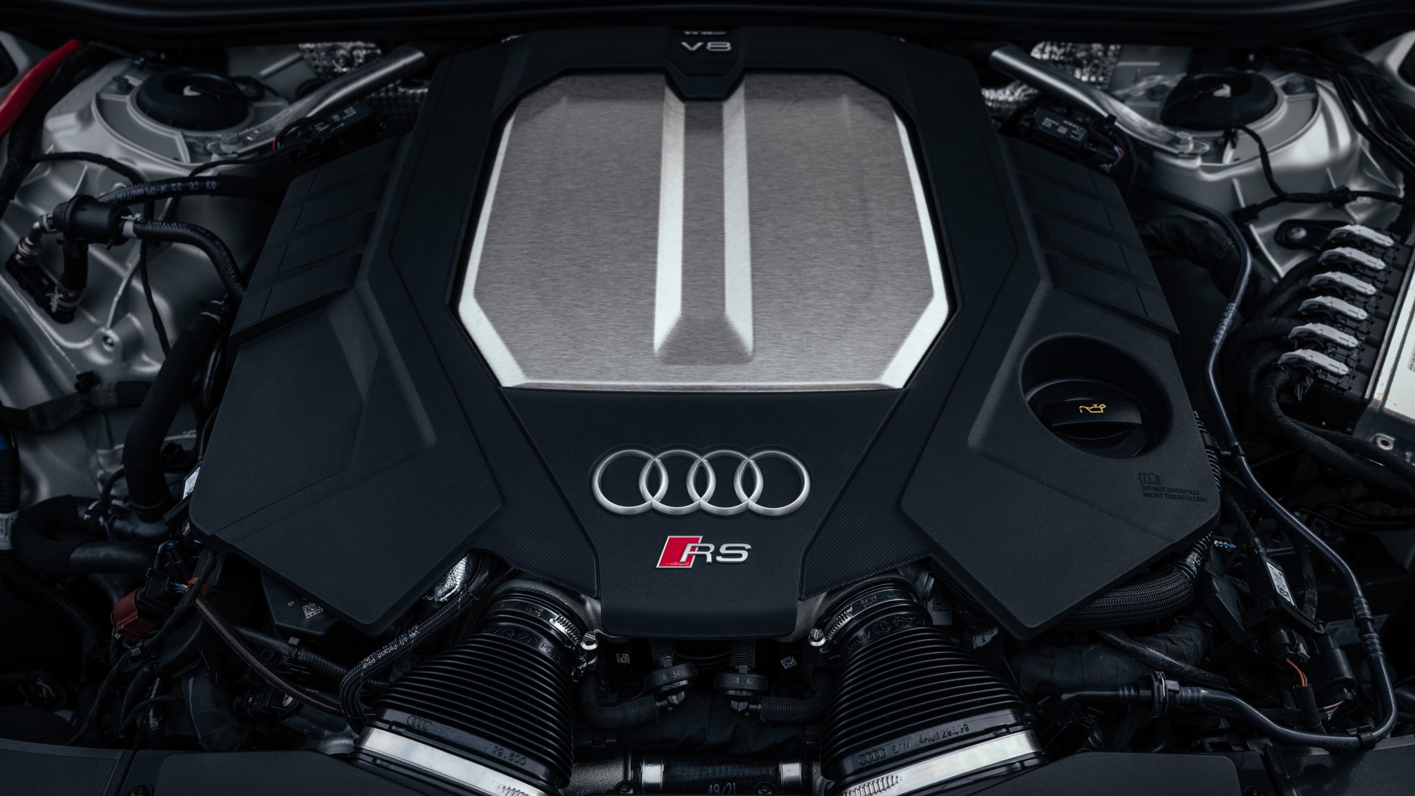 013 2024 Audi RS6 Avant performance engine