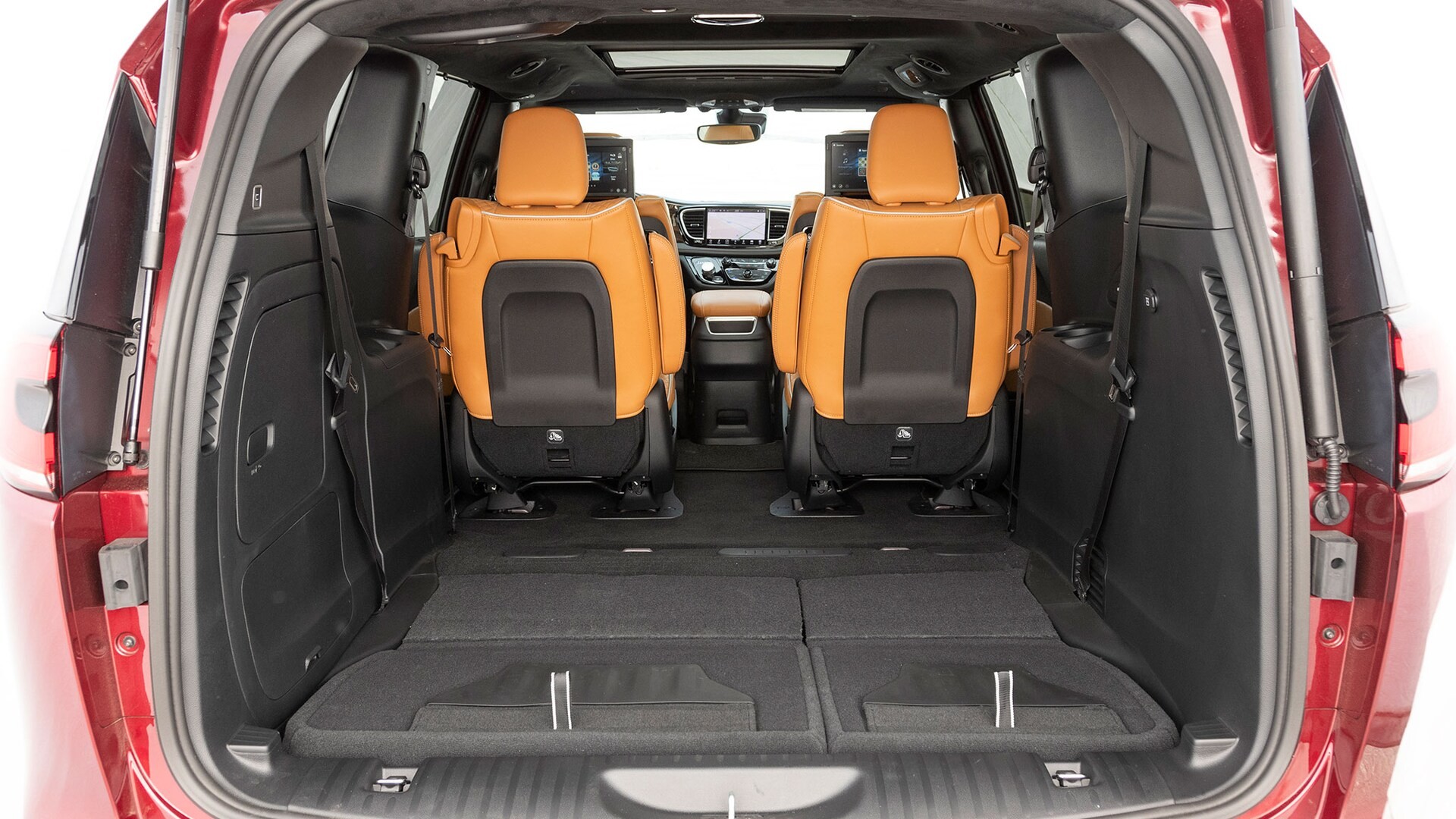 2023 Chrysler Pacifica Hybrid Pinnacle interior 25