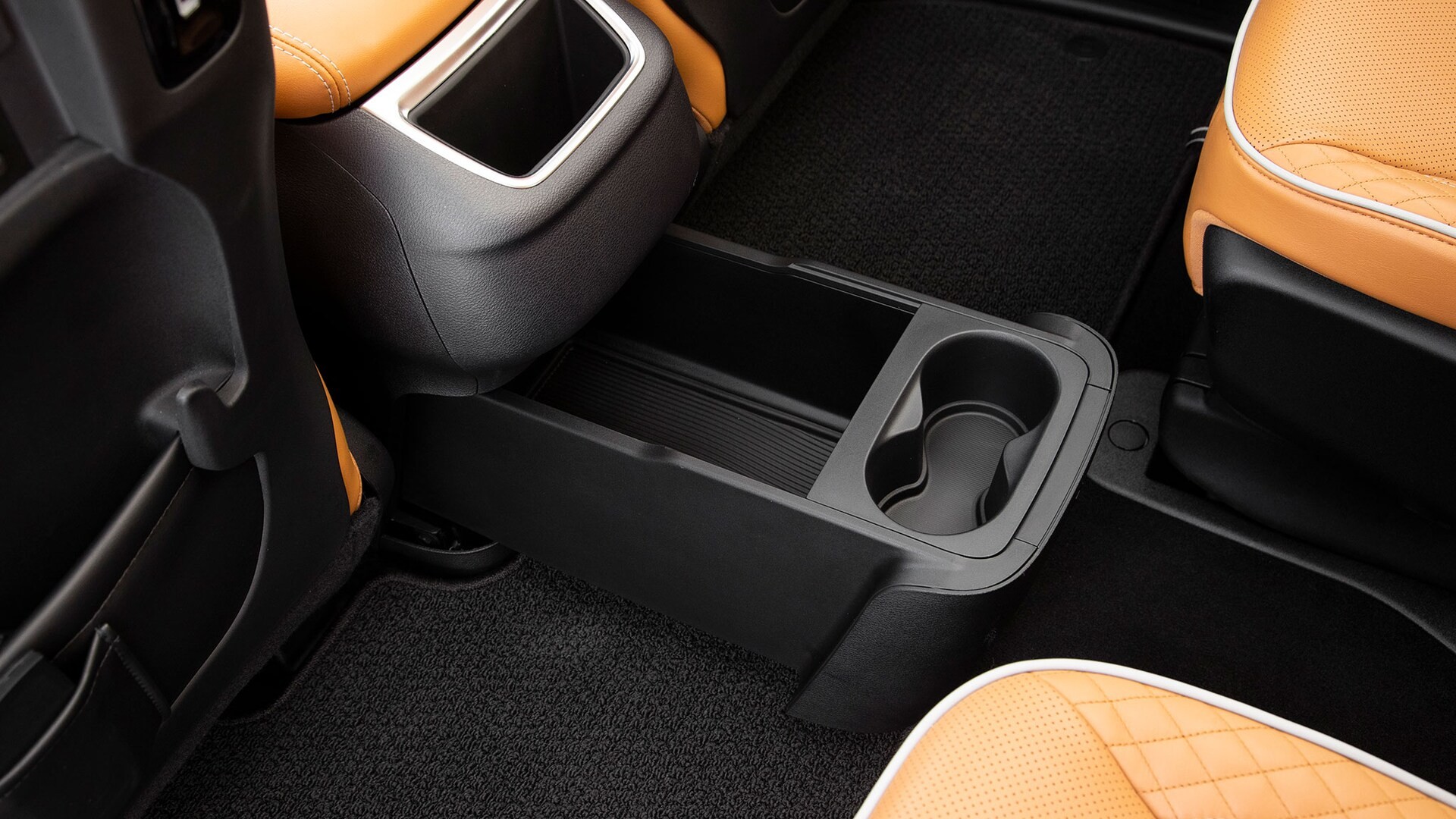 2023 Chrysler Pacifica Hybrid Pinnacle interior 20