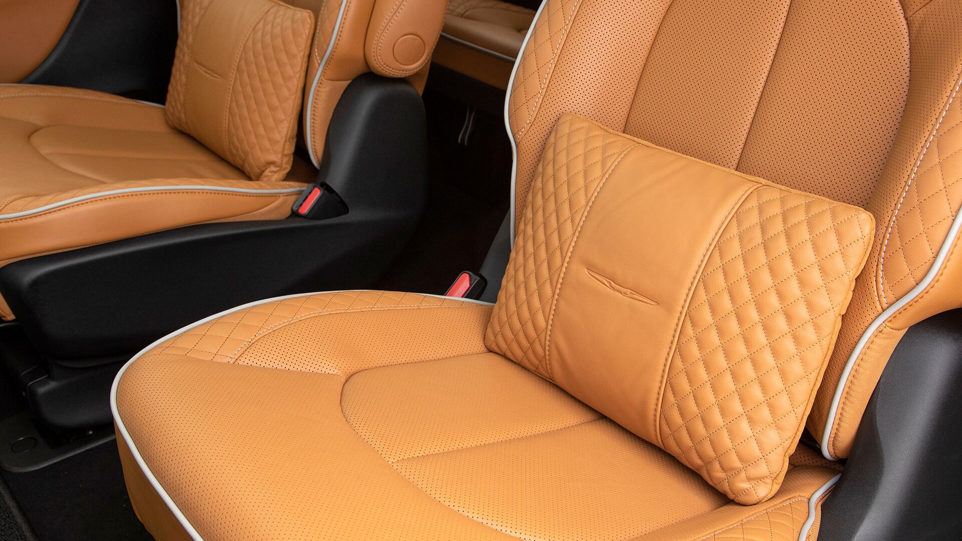 2023 Chrysler Pacifica Hybrid Pinnacle interior 21