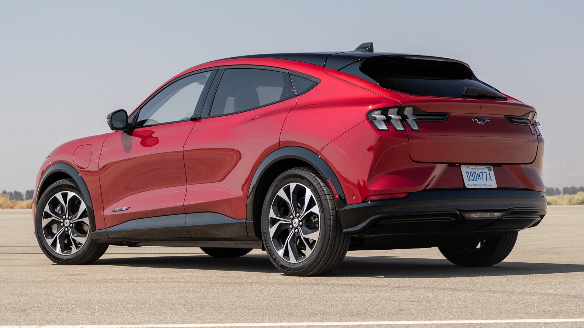 2023 Ford Mustang Mach E 4x Premium exterior 36