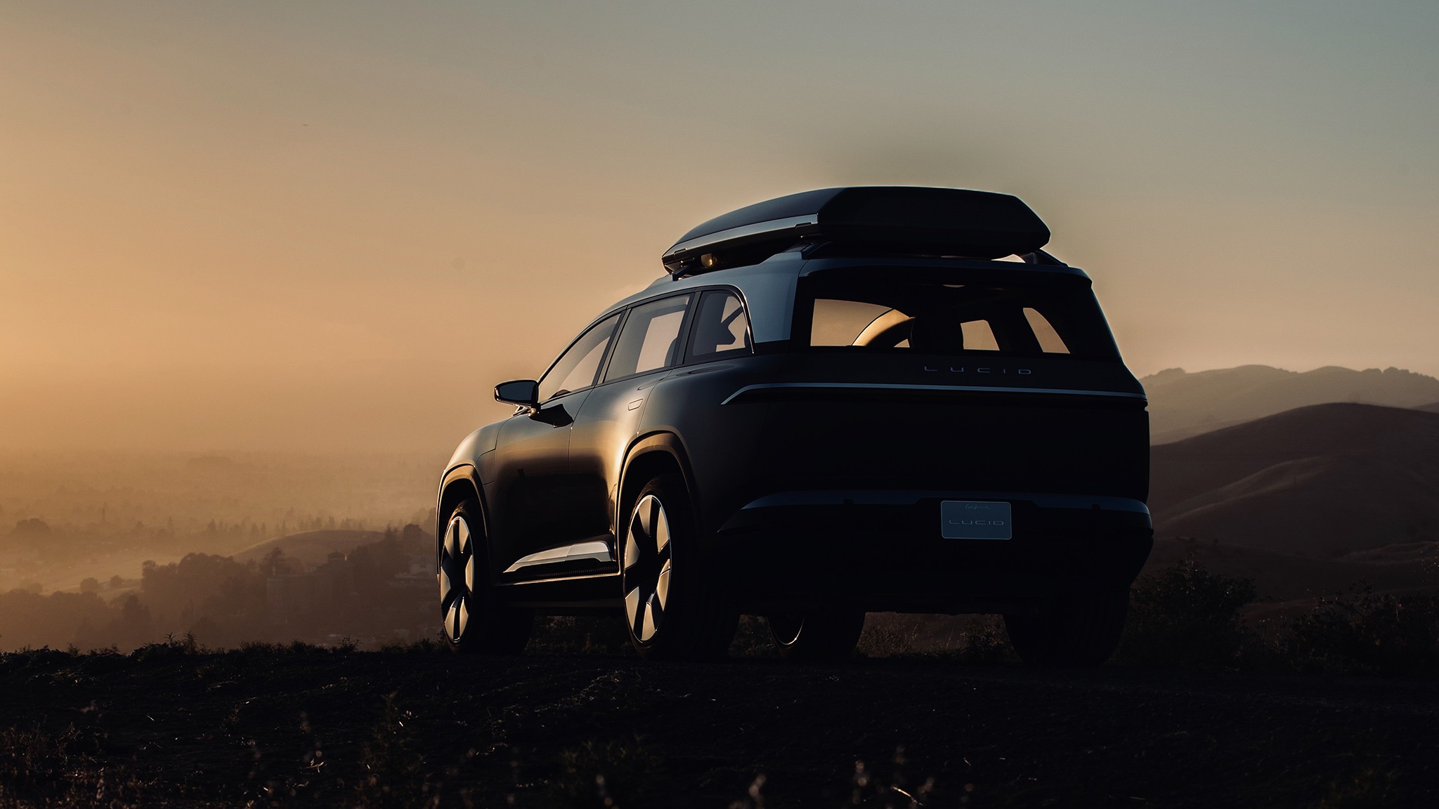 Lucid Gravity02