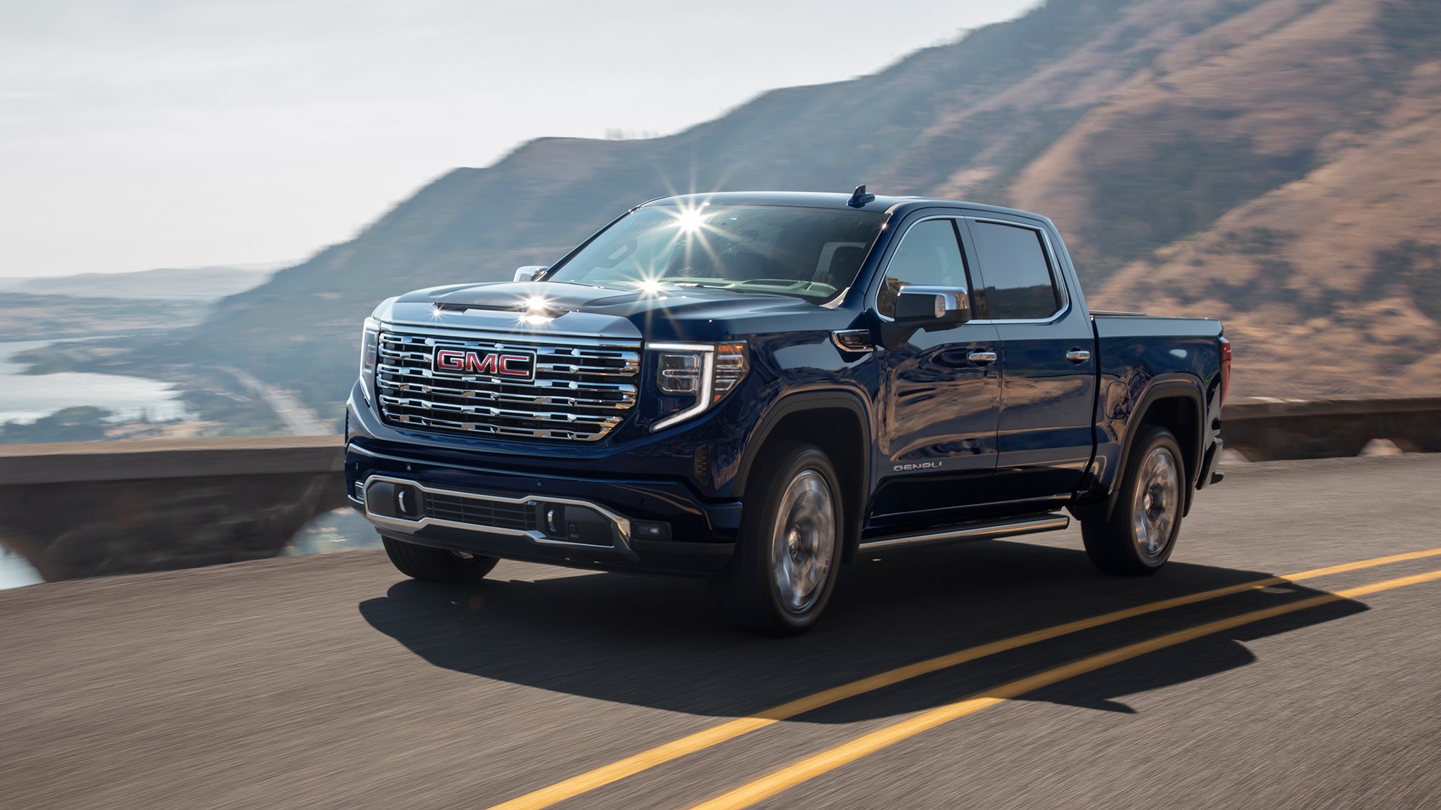 2022 GMC Sierra 1500 Denali front 7