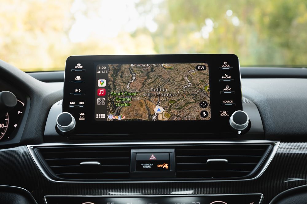 CarPlay Features 2021 Honda Accord Sport 17