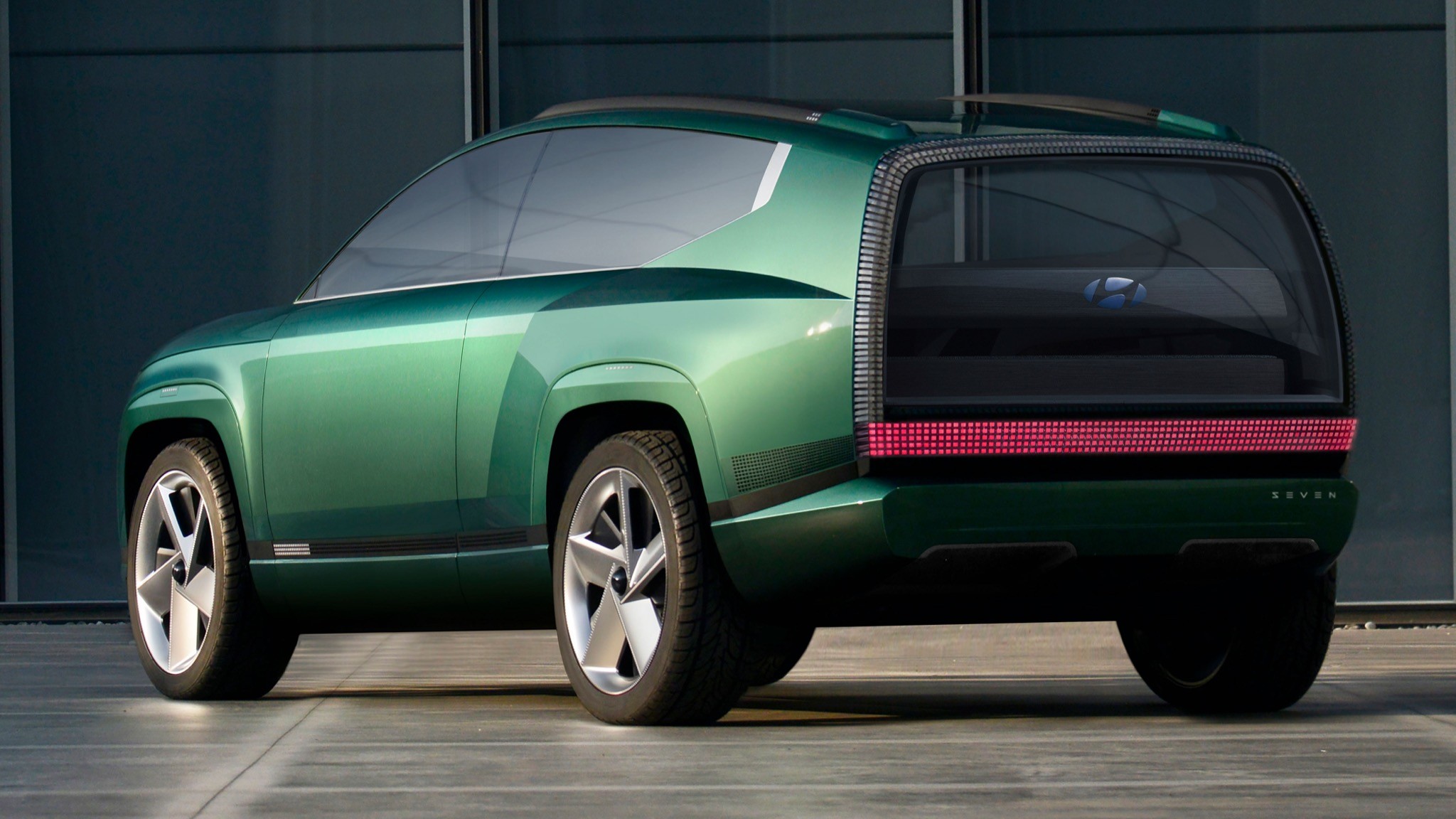 Hyundai Ioniq SEVEN Concept 1