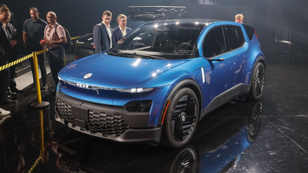 001 2025 Fisker PEAR