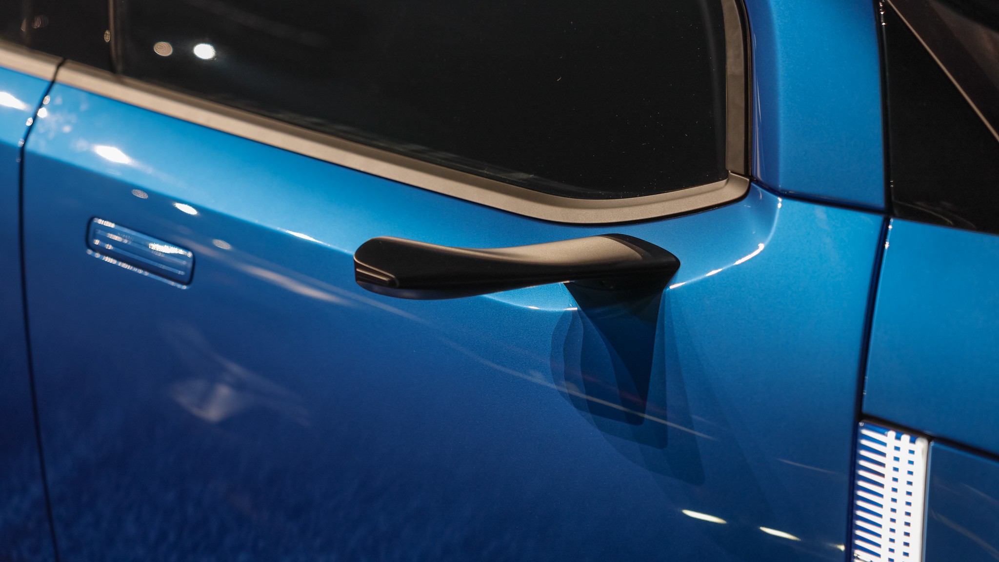 011 2025 Fisker PEAR