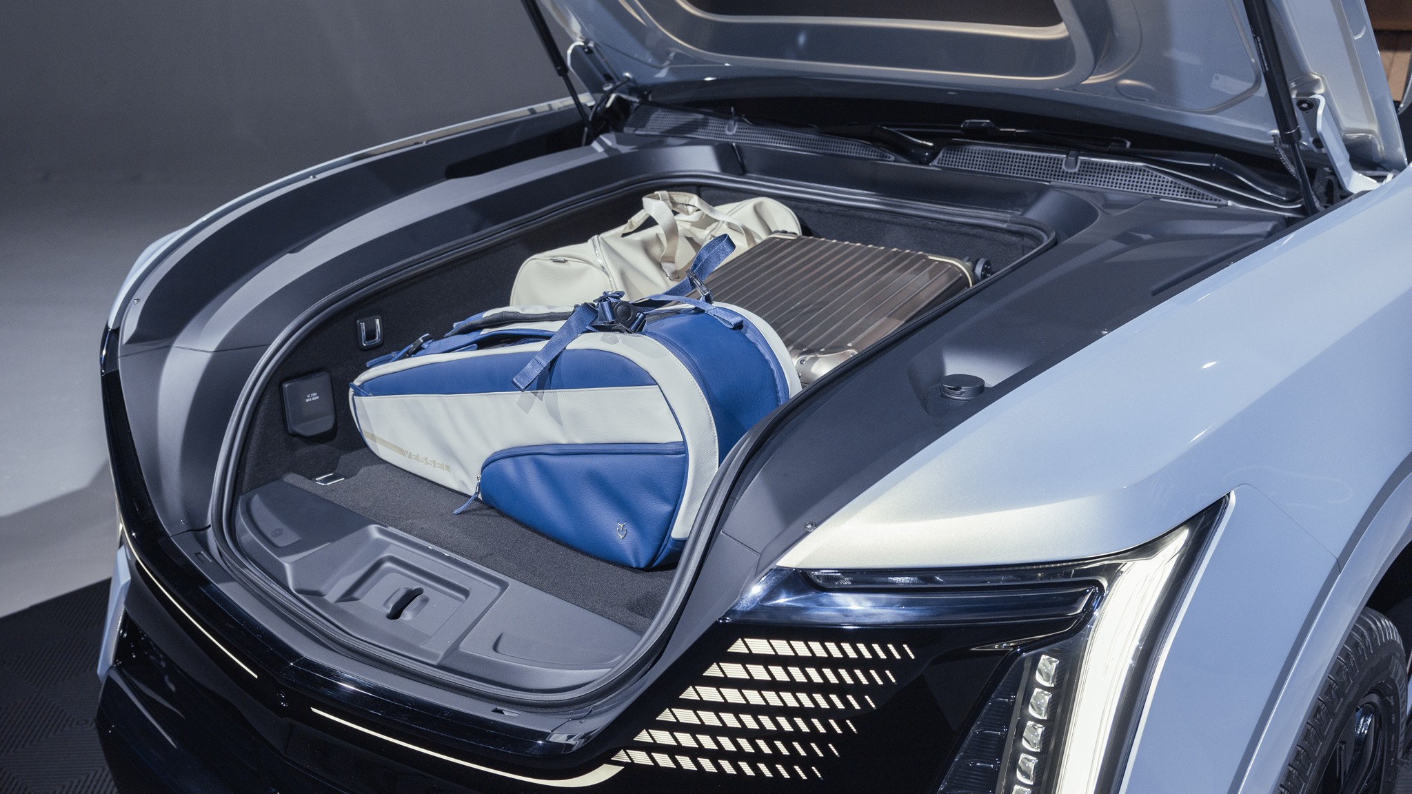 016 Cadillac Escalade IQ front trunk space