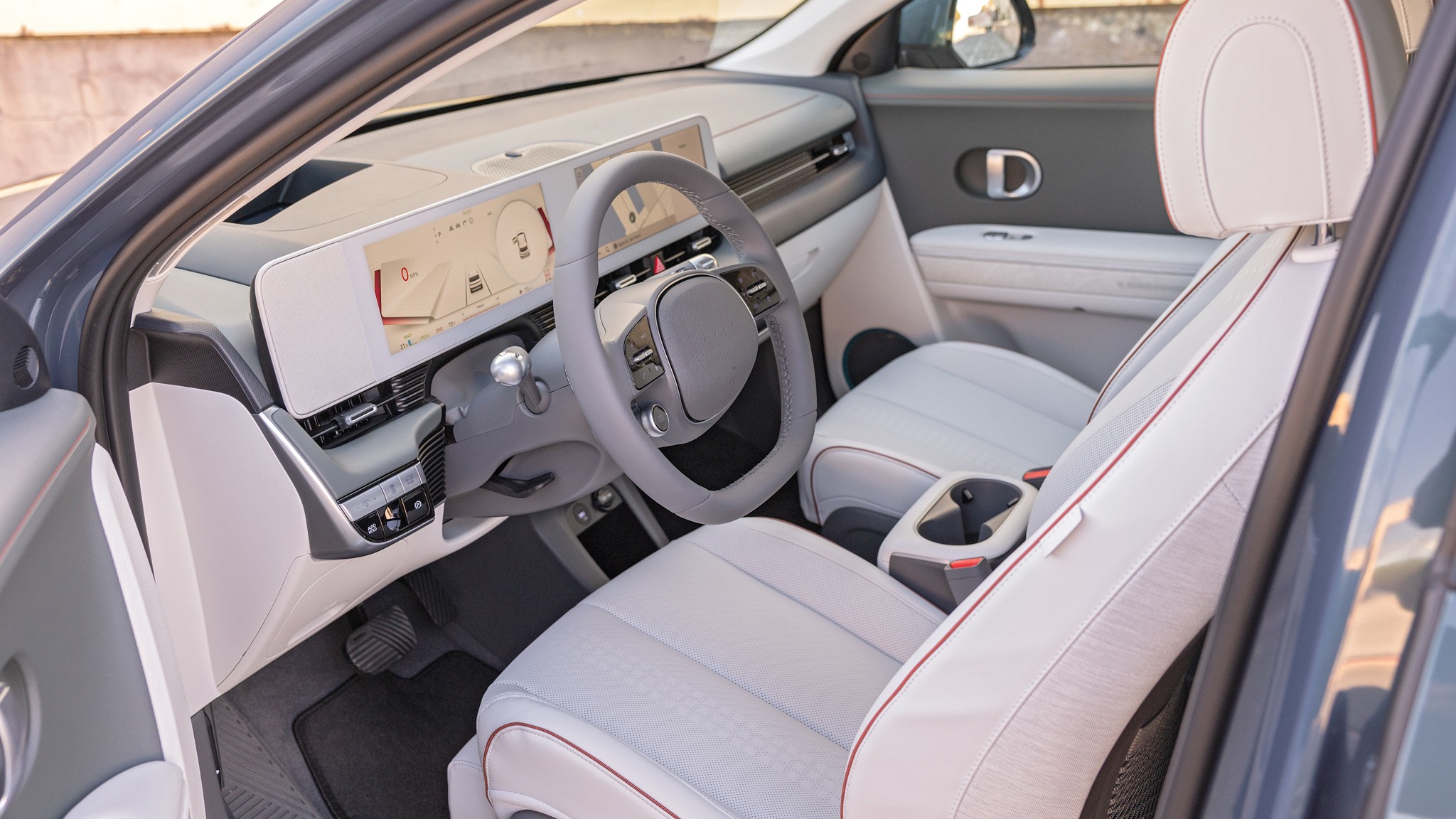 2024 Hyundai Ioniq 5 interior 052