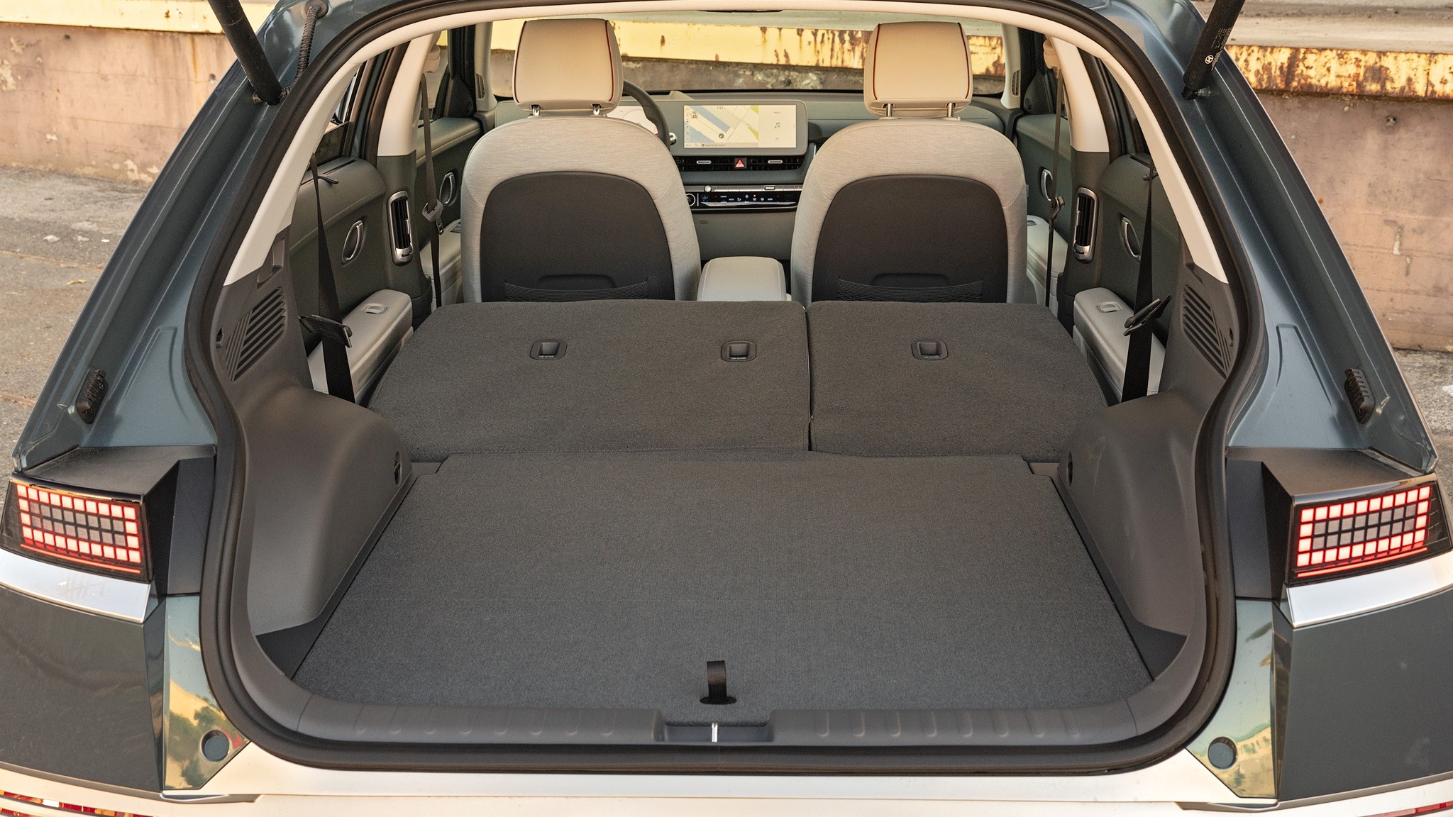 2024 Hyundai Ioniq 5 cargo 067