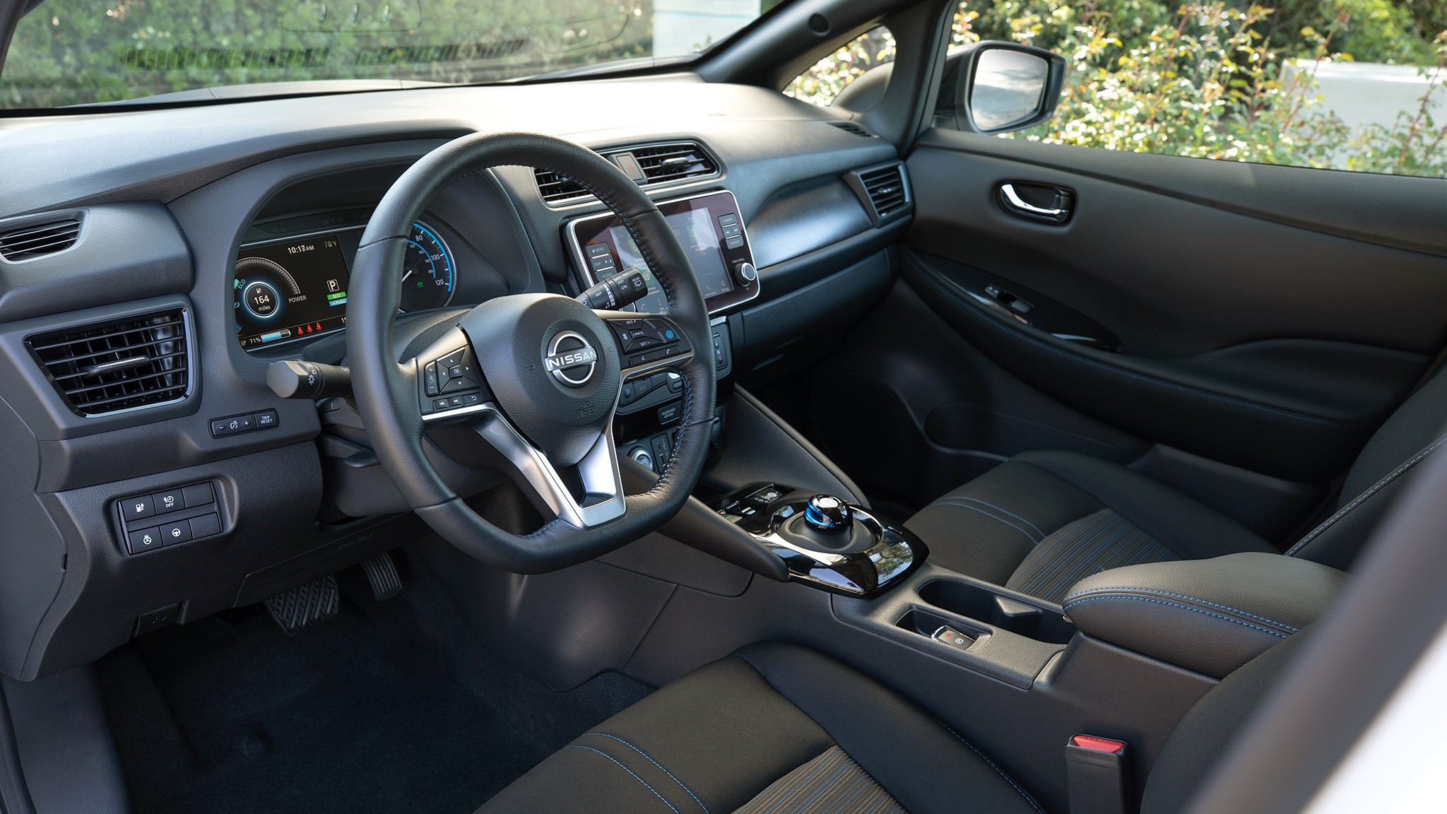 2024 Nissan LEAF interior 20