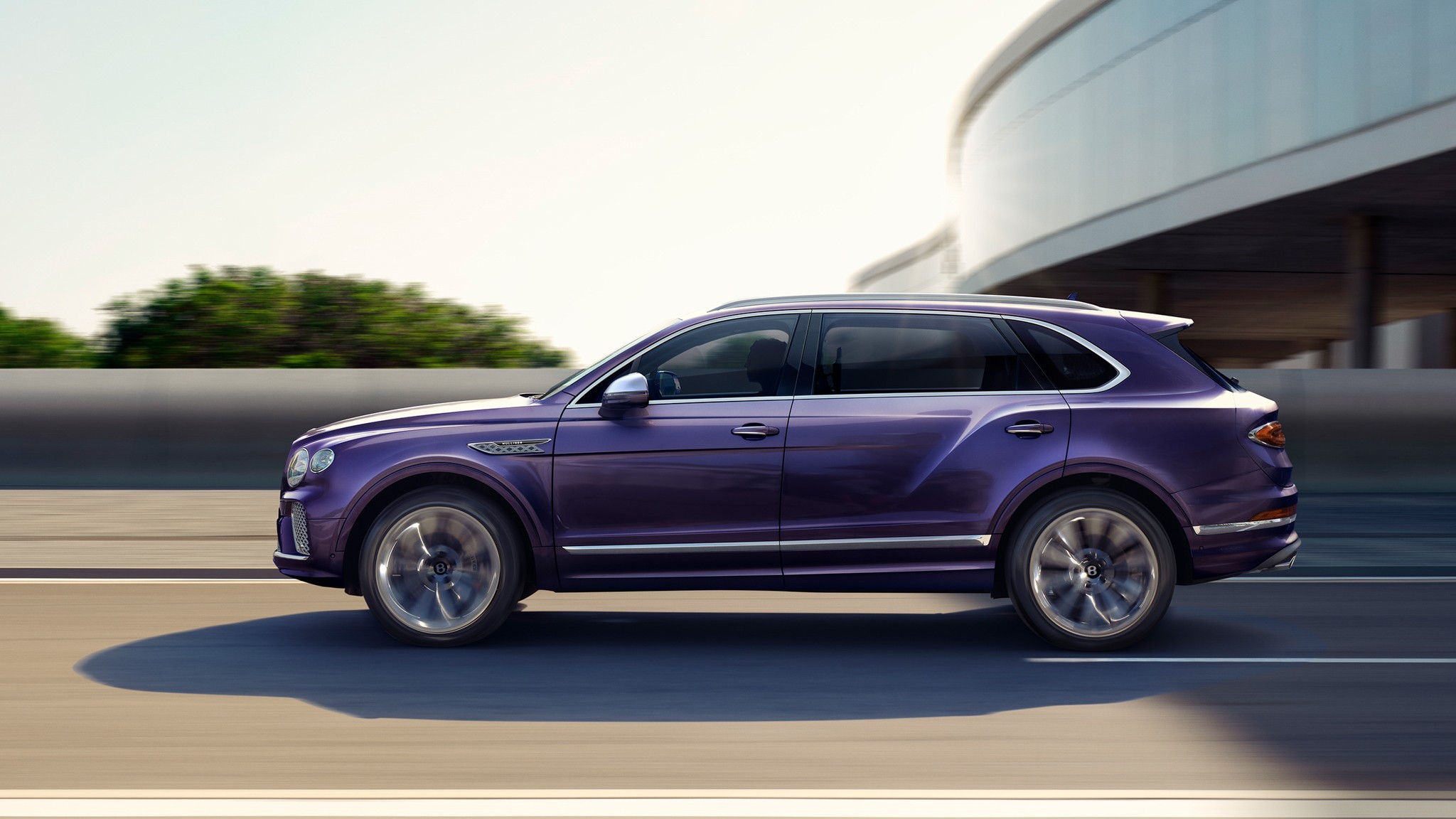 003 2024 Bentley Bentayga EWB Mulliner side profile