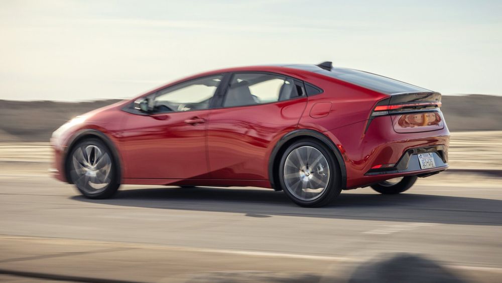 2024 Toyota Prius XLE side view 59