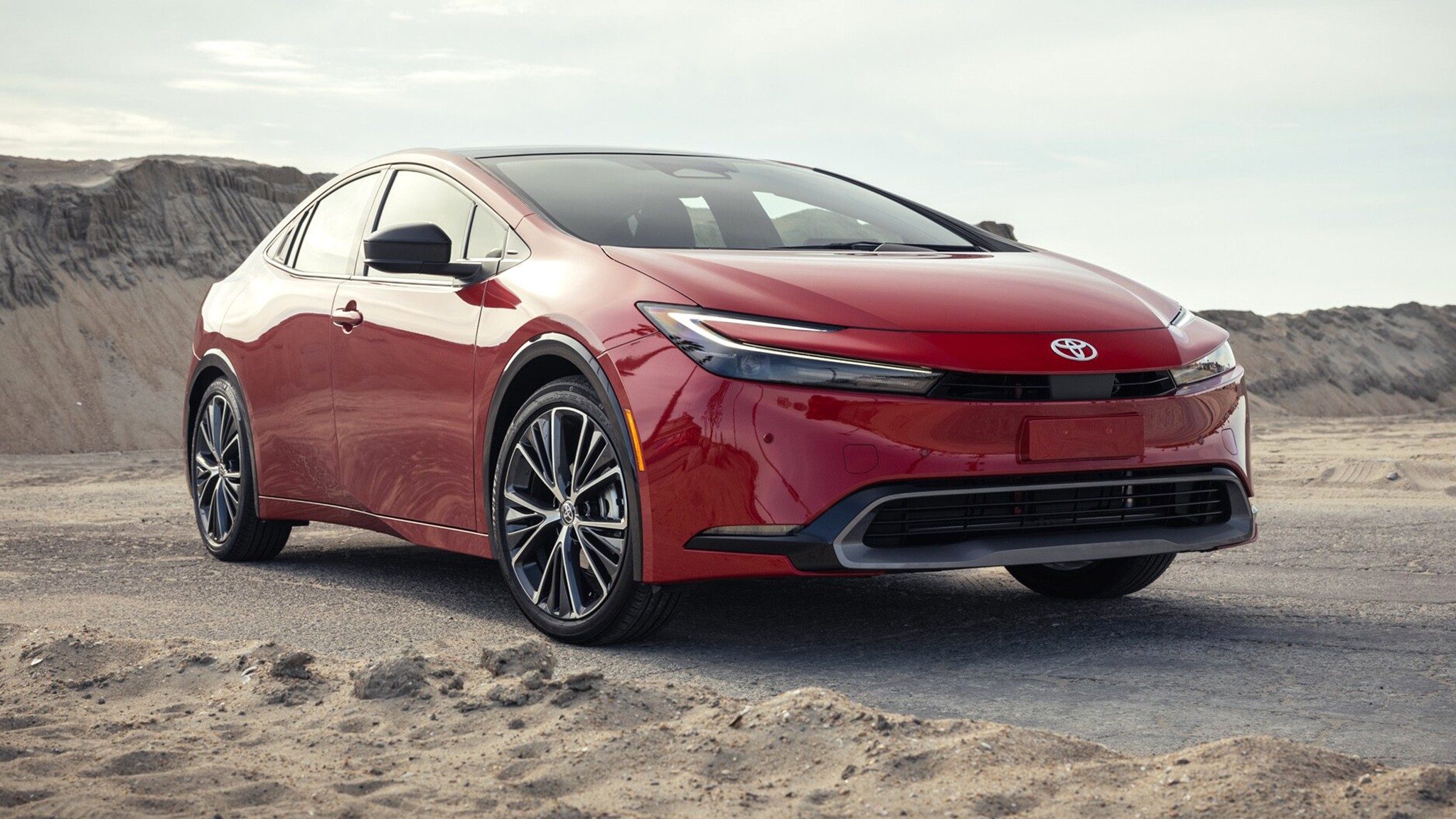 2024 Toyota Prius XLE front view 52