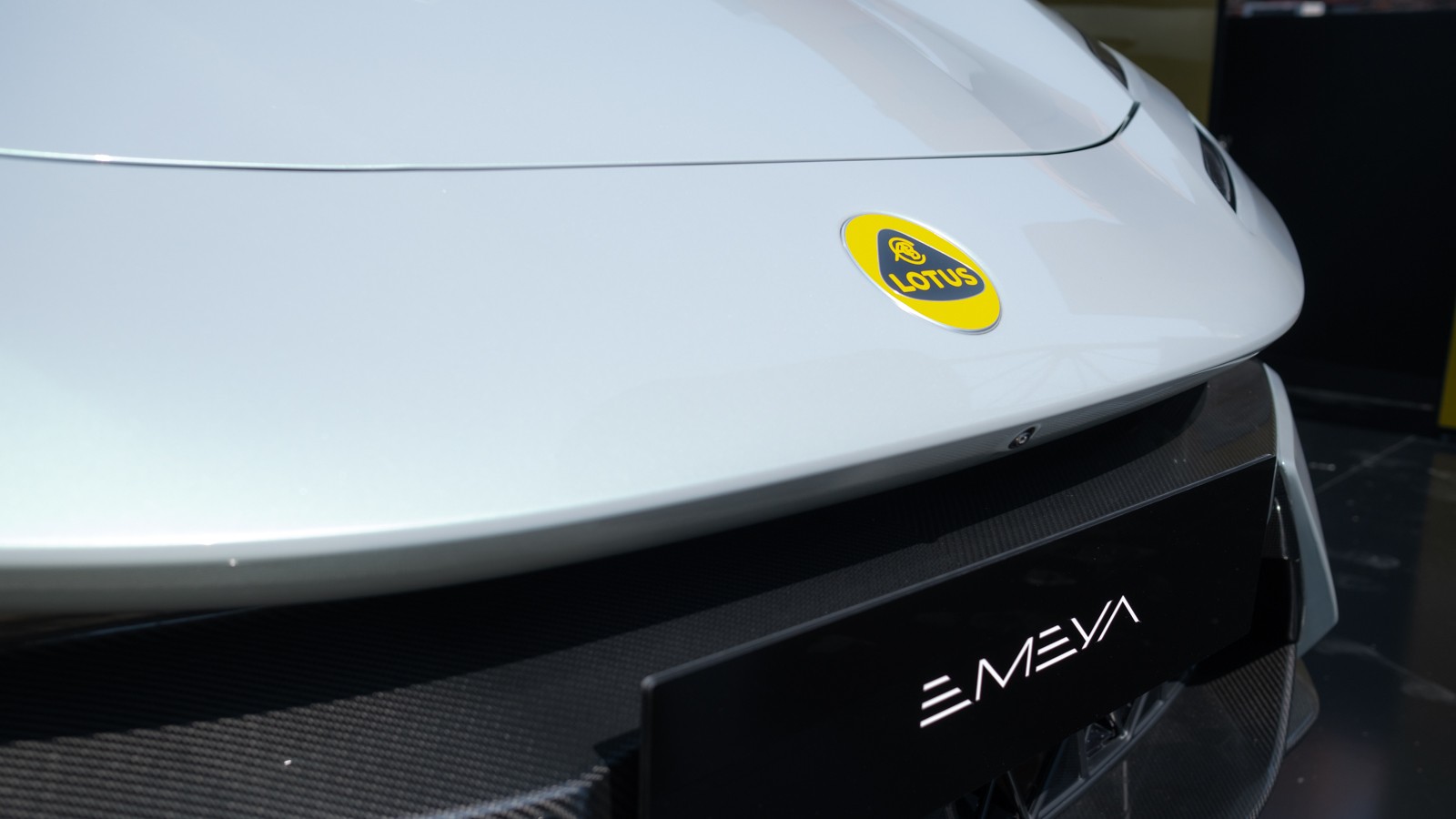 2025 Lotus Emeya EV JW 29