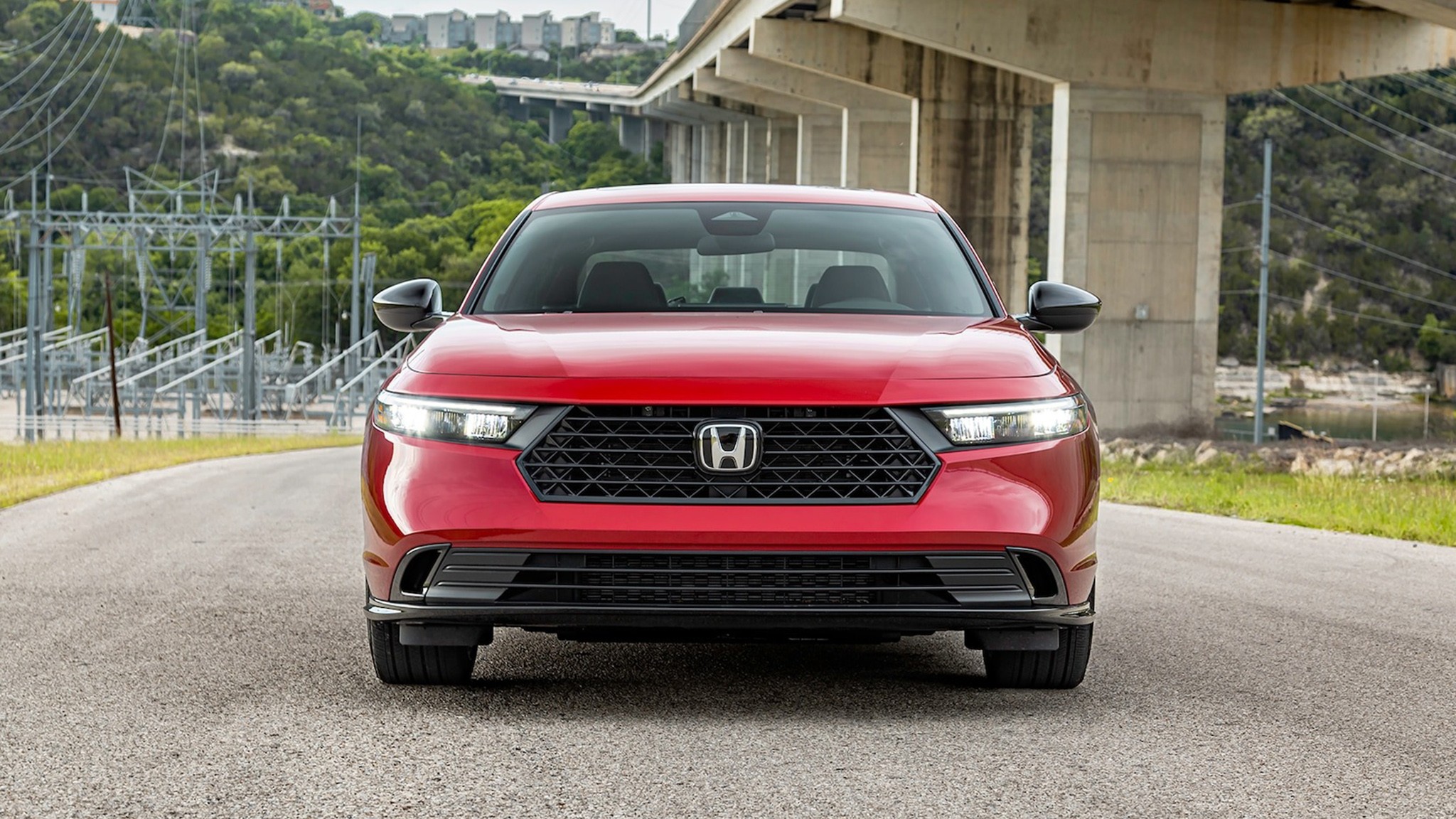 018 2024 Honda Accord Hybrid front view