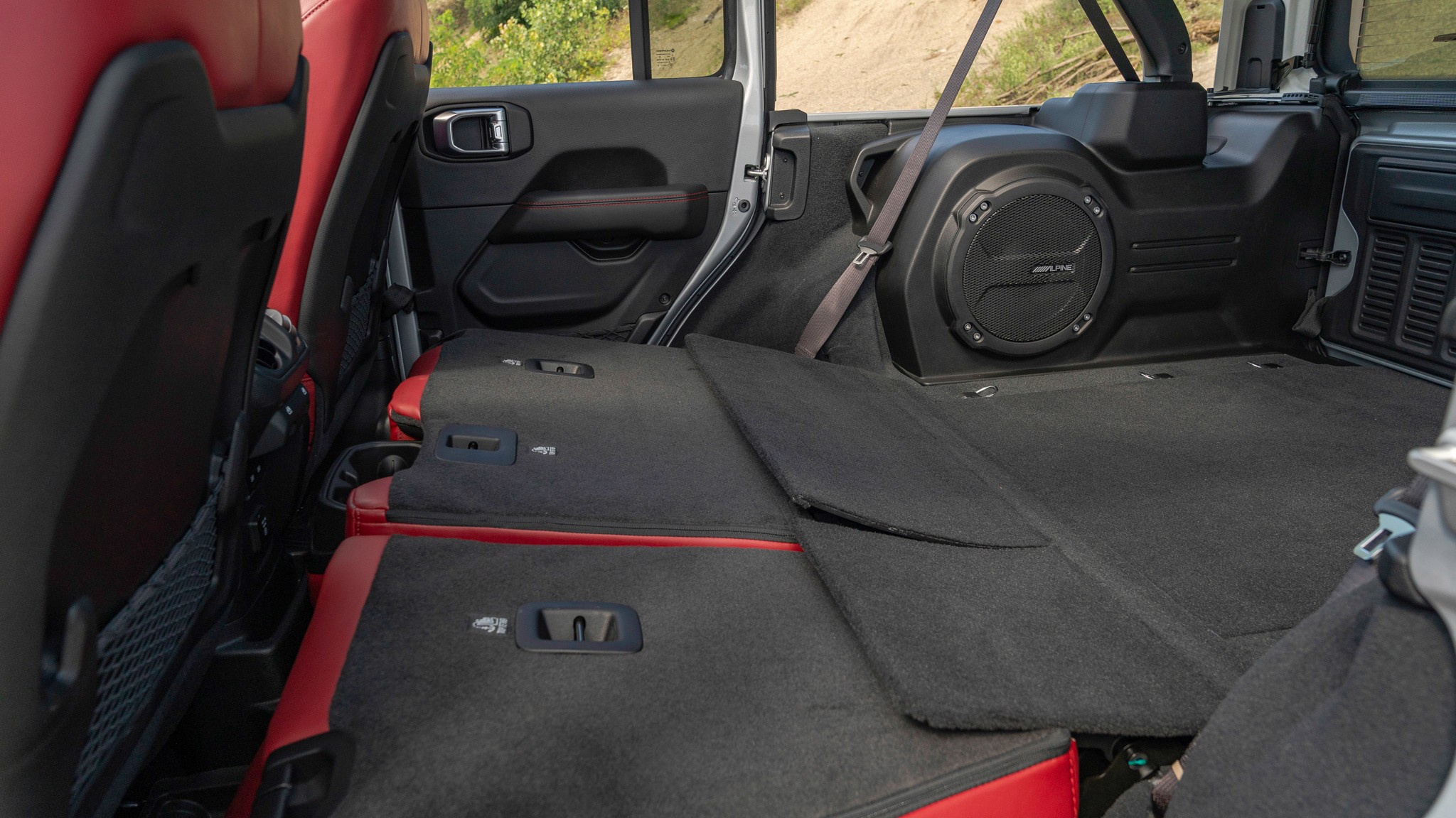 031 2024 Jeep Wrangler Rubicon 392 back seats down