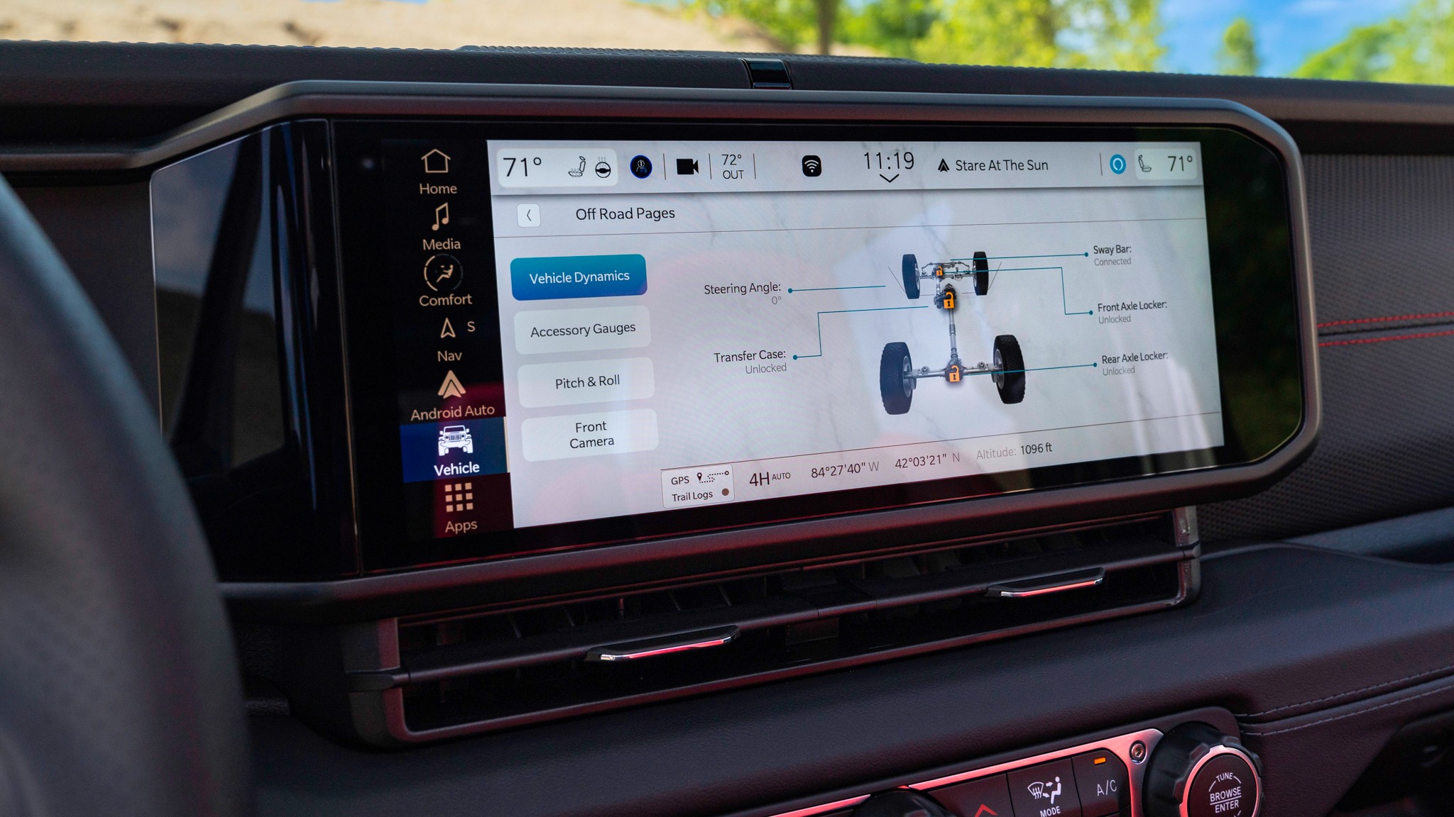 034 2024 Jeep Wrangler Rubicon 392 infotainment system