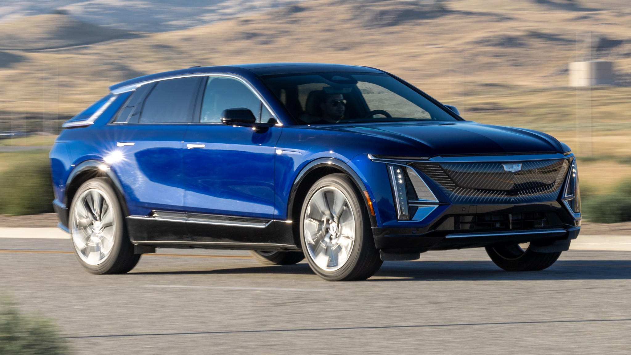 005 2024 Cadillac Lyriq AWD