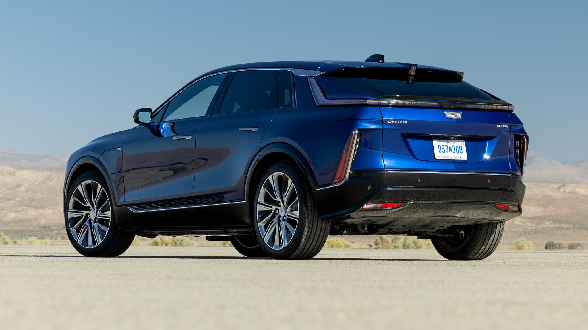 012 2024 Cadillac Lyriq AWD