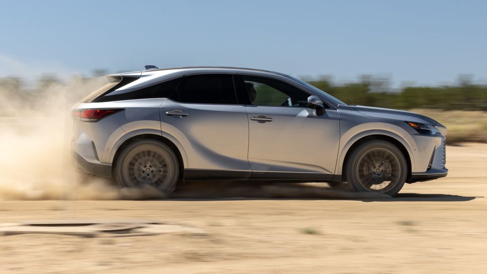005 2023 Lexus RX 350 side profile in action