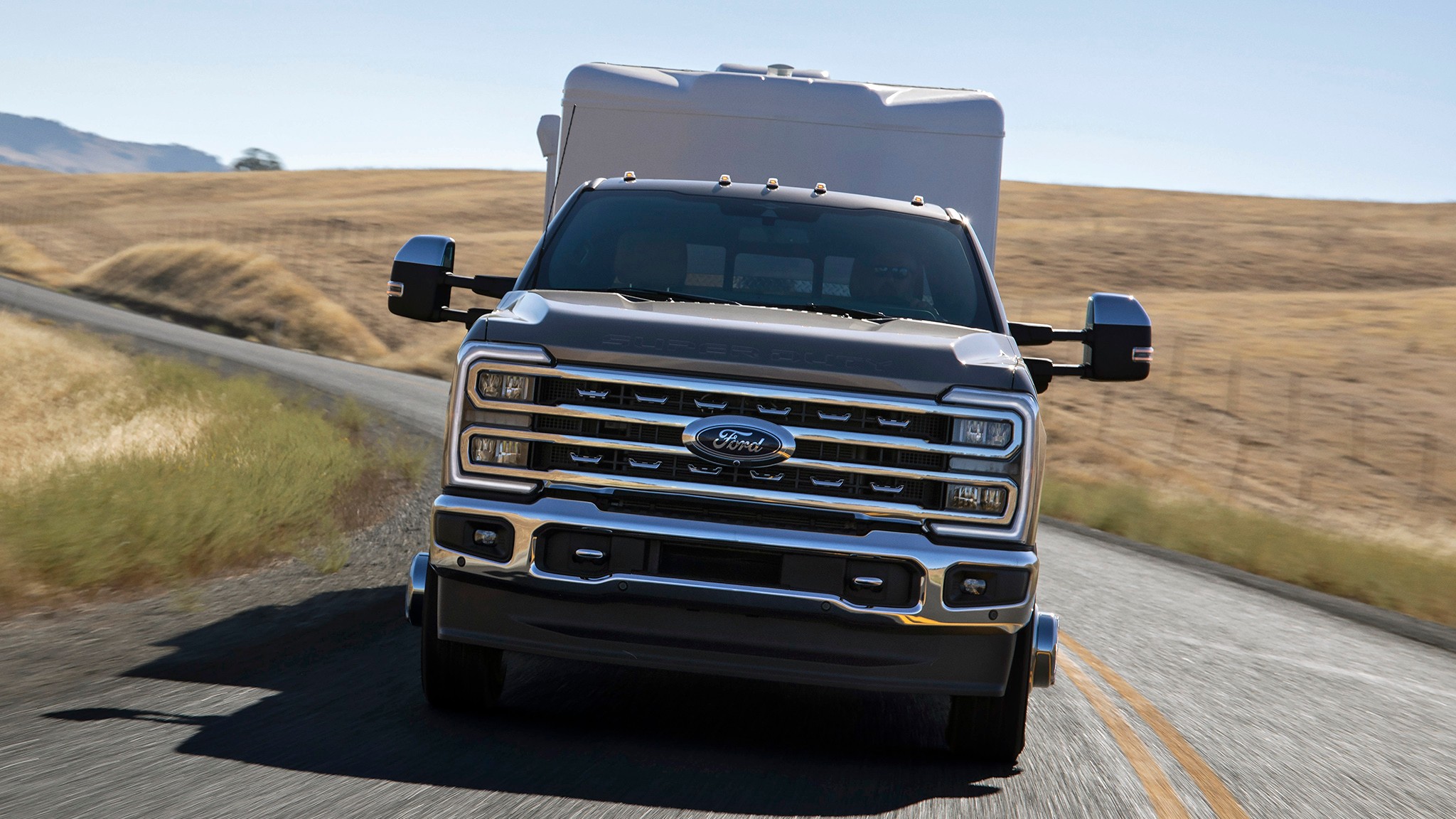 2024 Ford Super Duty F 350 Lariat front view 02