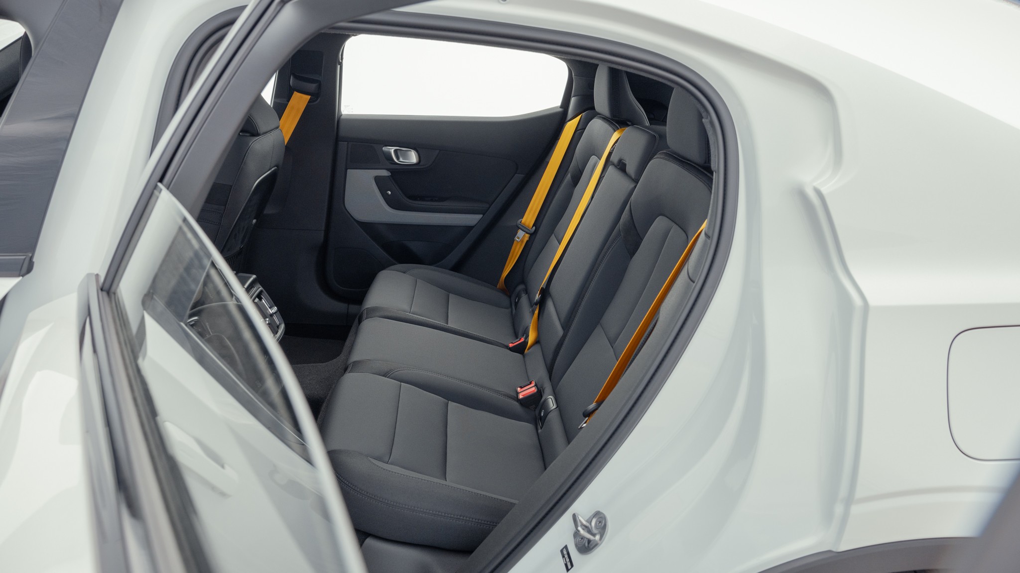 002 2024 polestar 2 awd rear seats