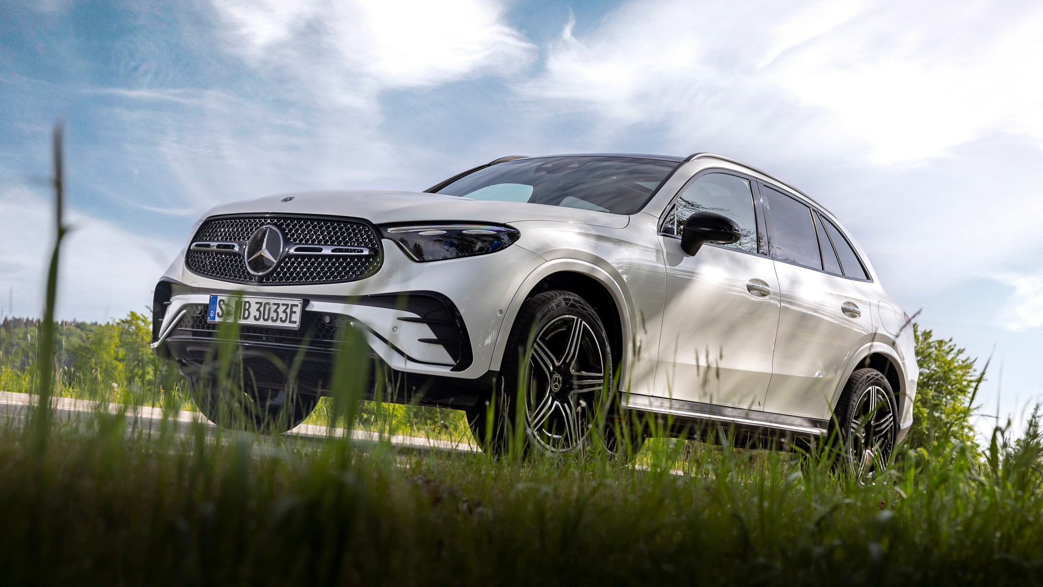 028 2024 Mercedes Benz GLC300 e PHEV off road action