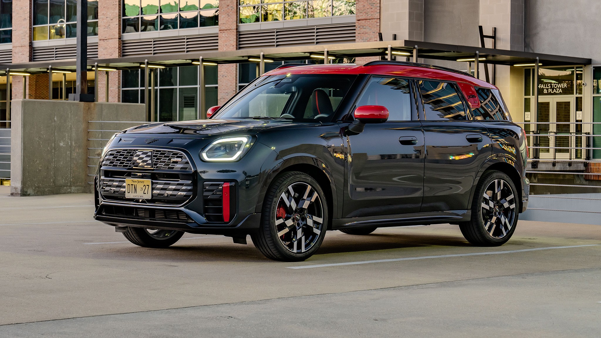 2025 Mini John Cooper Works Countryman 16