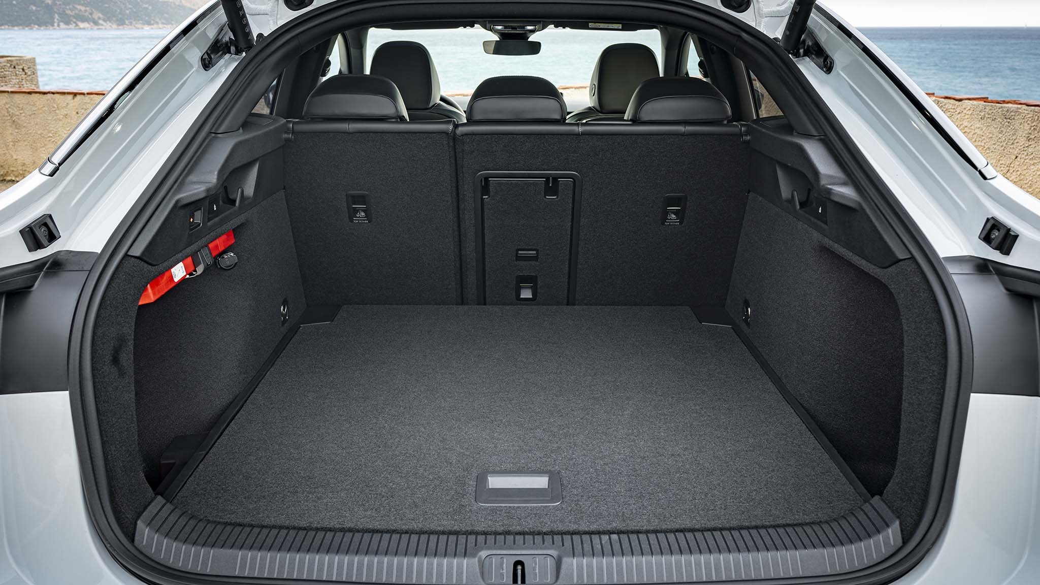 014 2025 volkswagen vw id7 electric sedan trunk