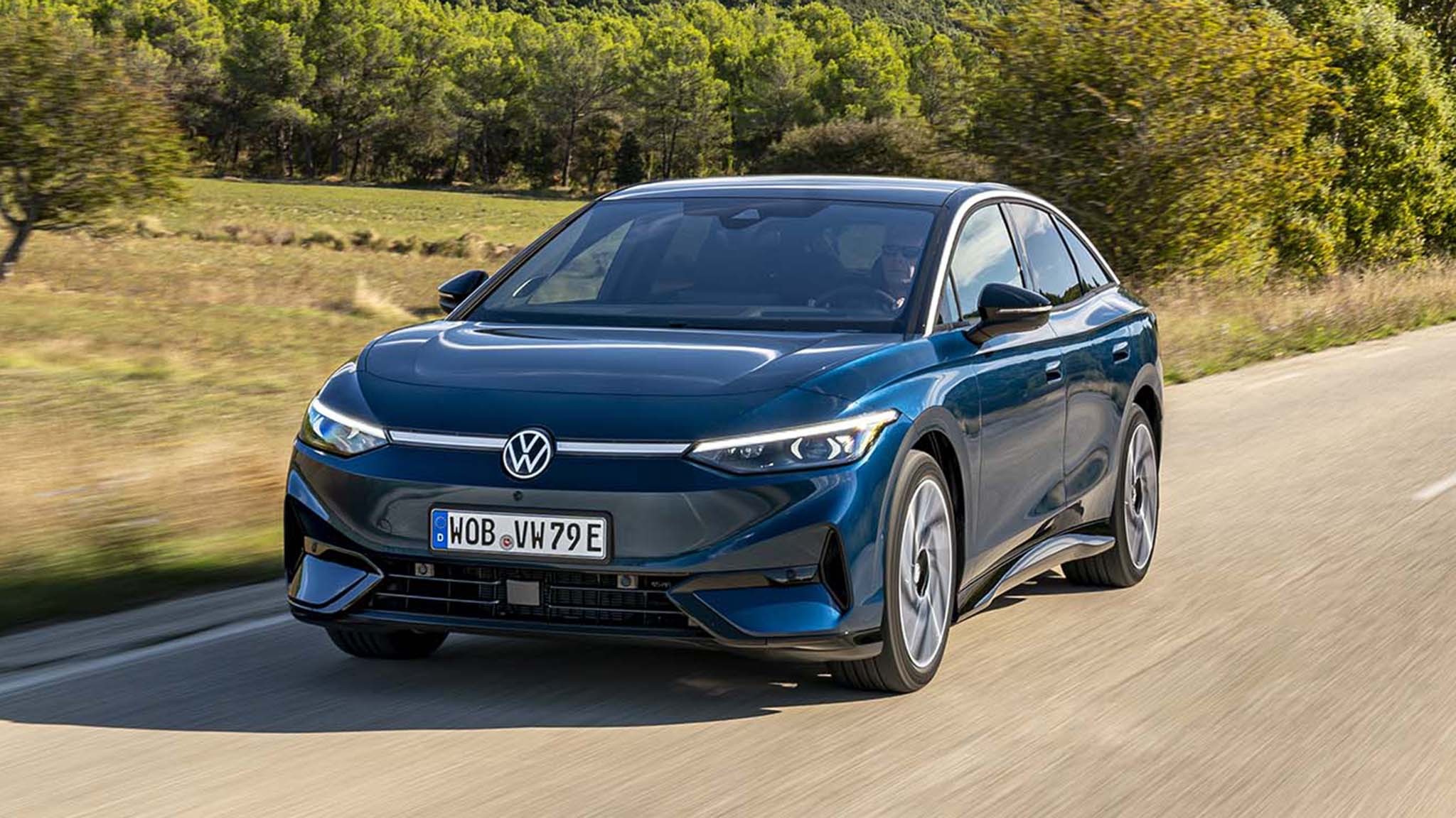 007 2025 volkswagen vw id7 electric sedan front in motion 1