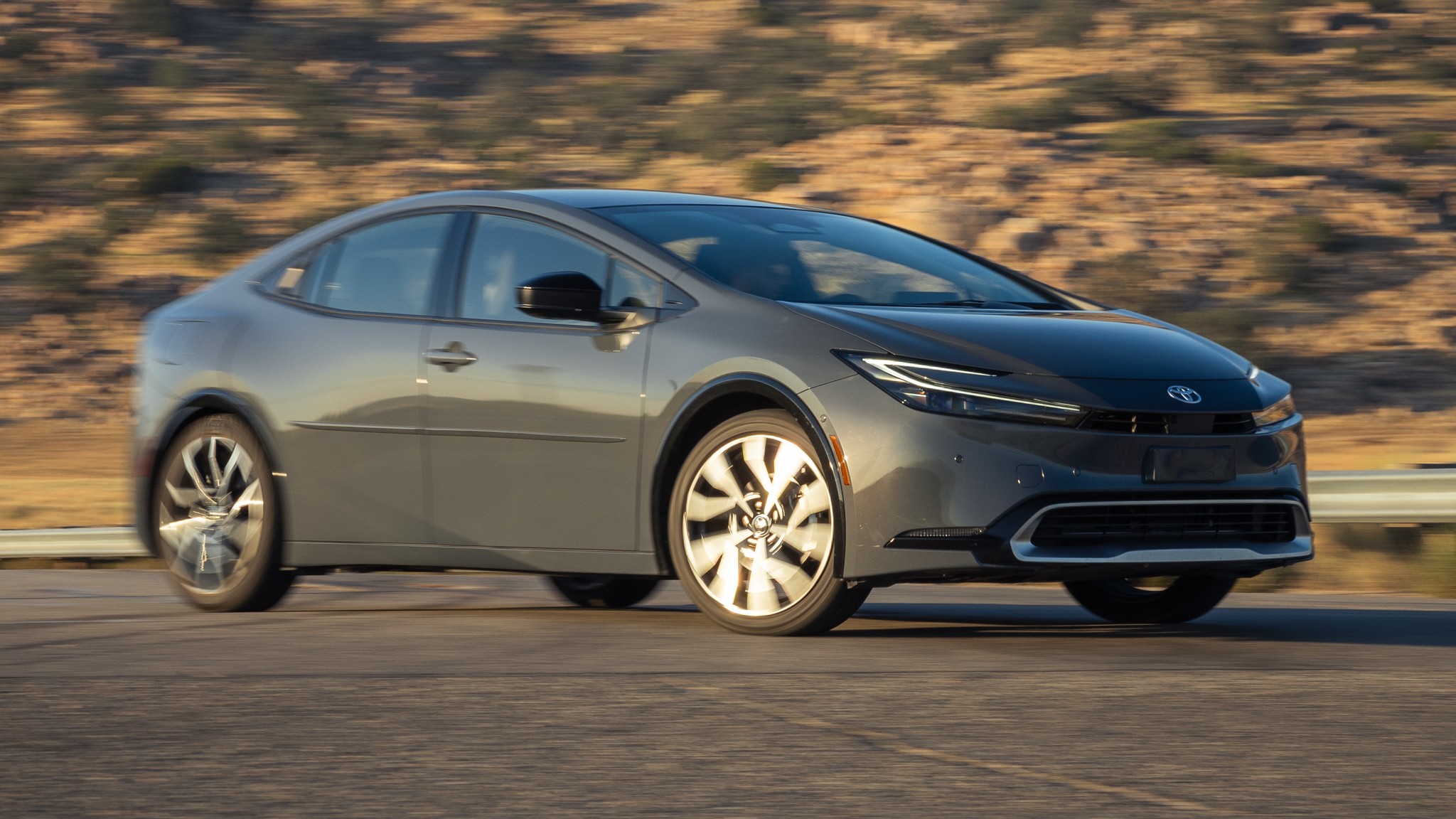 023 2024 Toyota Prius Prime