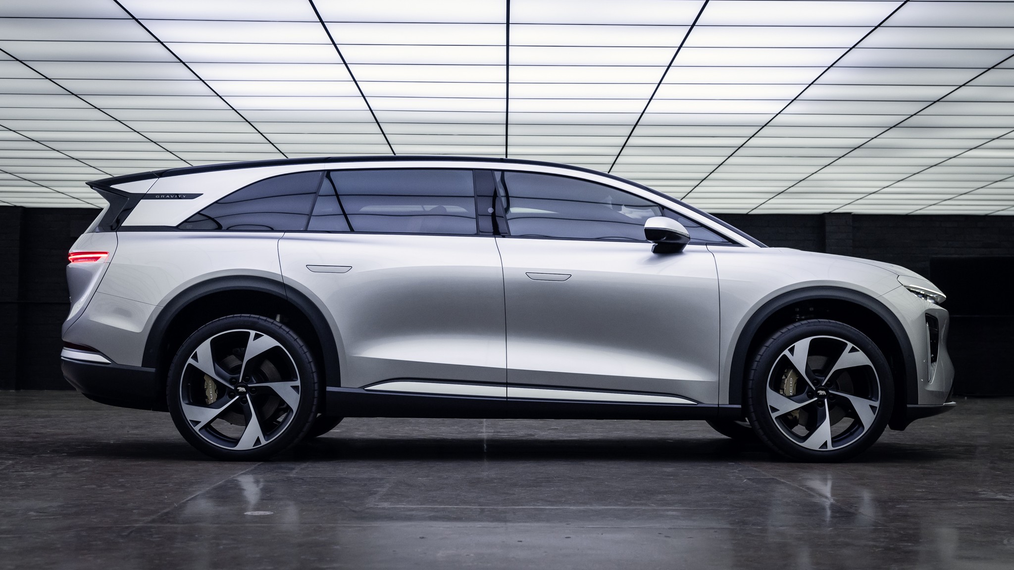 2025 Lucid Gravity SUV reveal 4